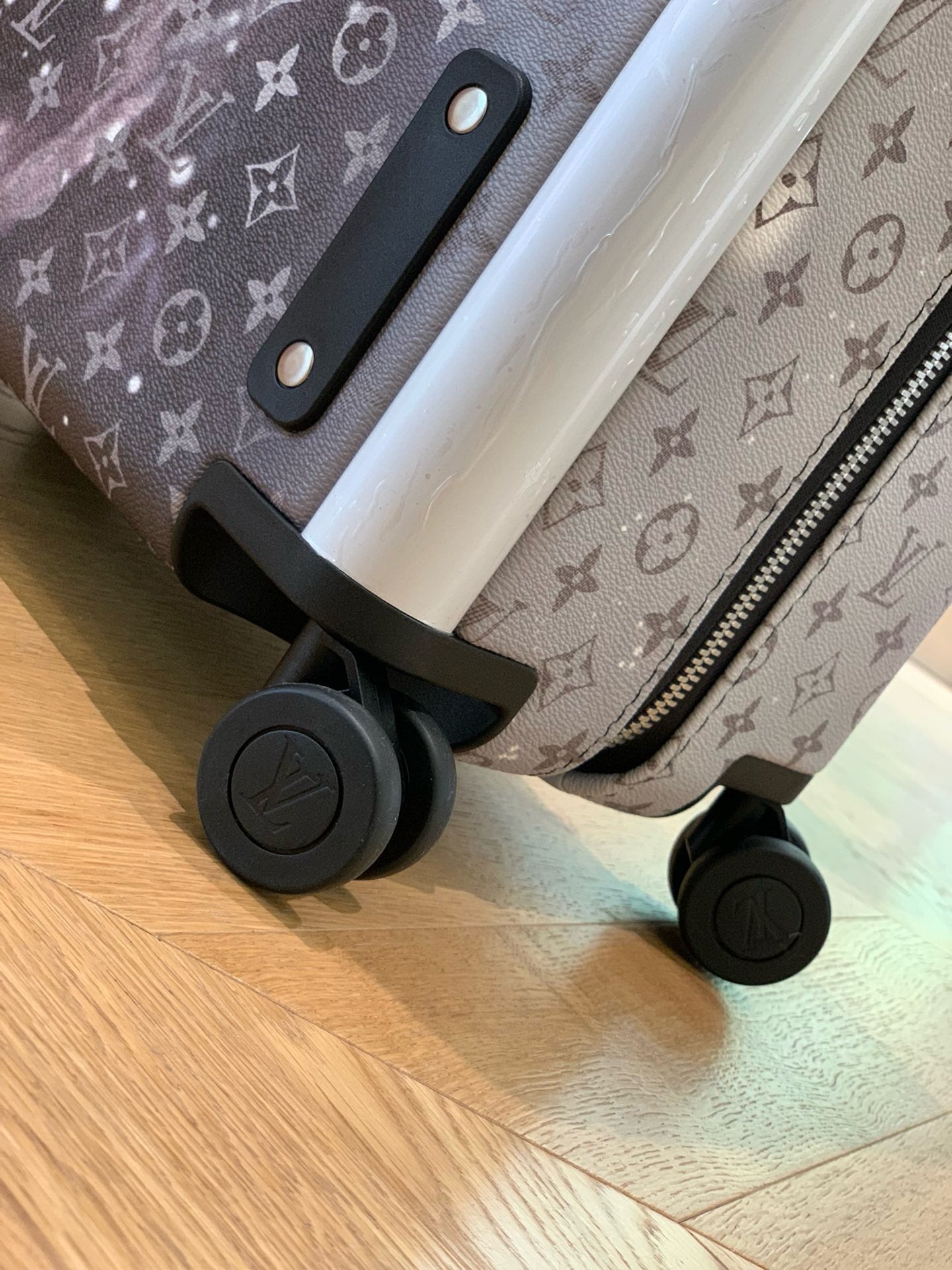 Multi-Colors Suitcase