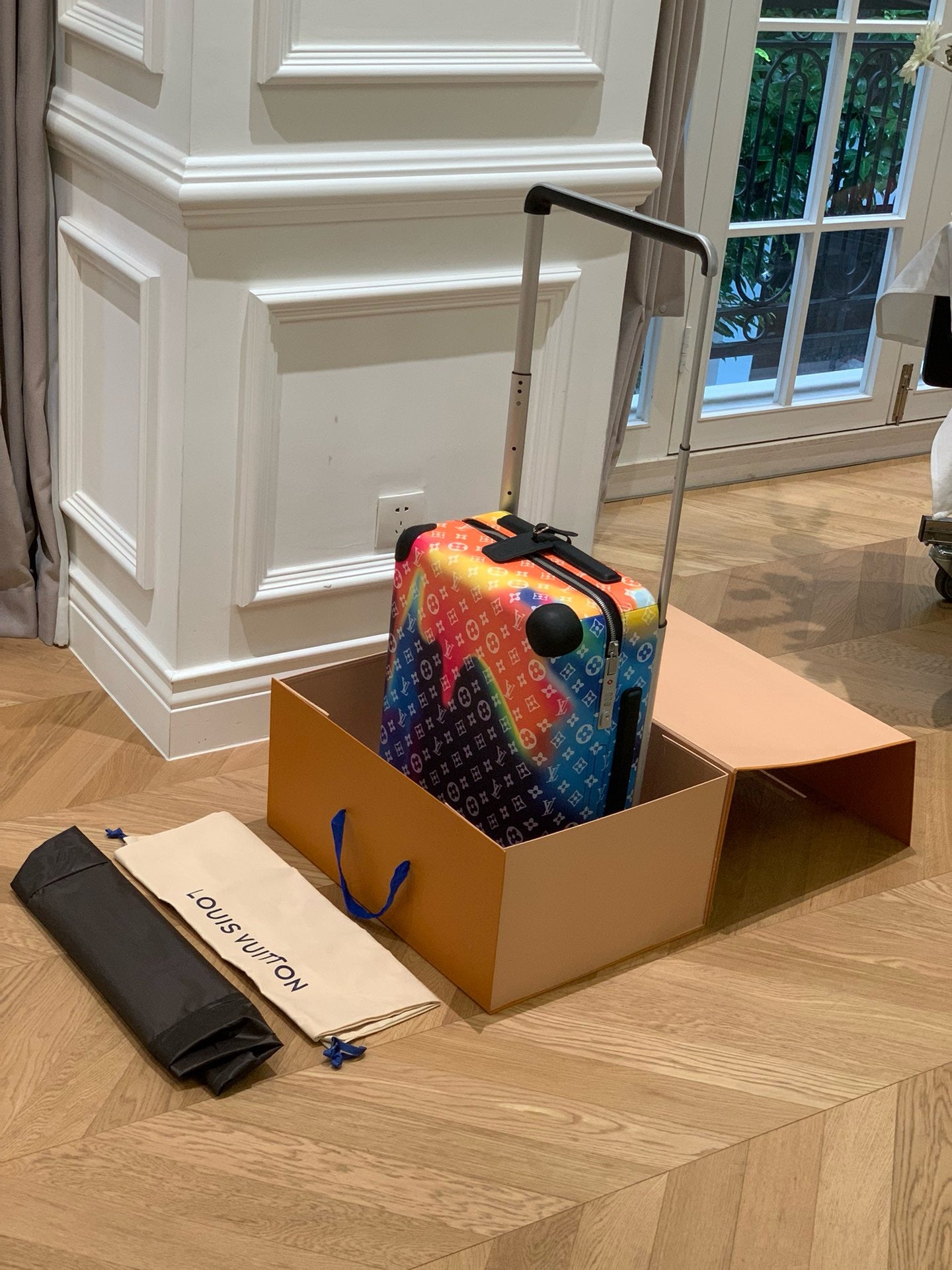 Multi-Colors Suitcase