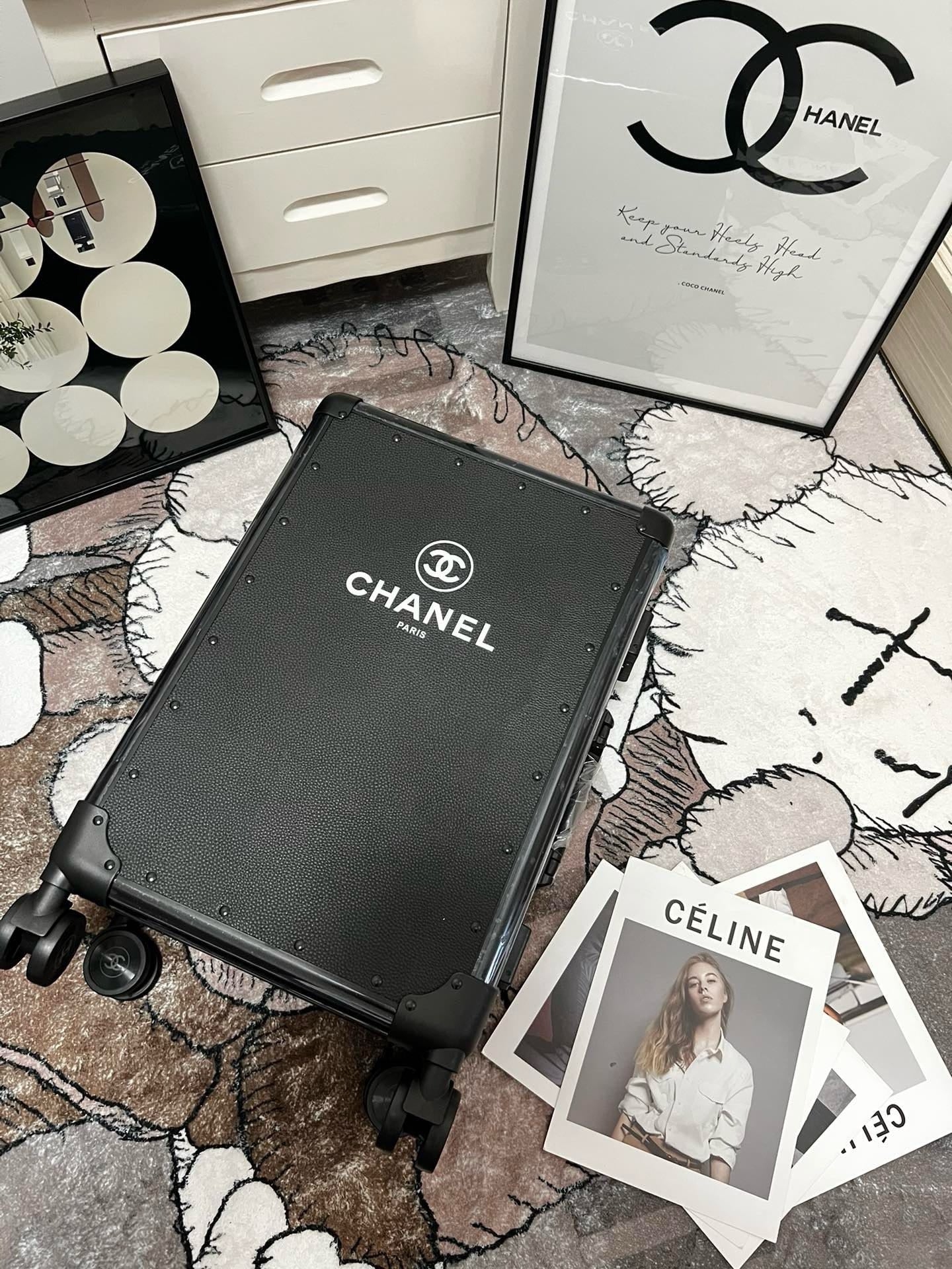 Black and Pink Suitcase - FashionHype.xyz
