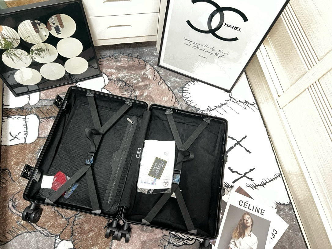 Black and Pink Suitcase - FashionHype.xyz