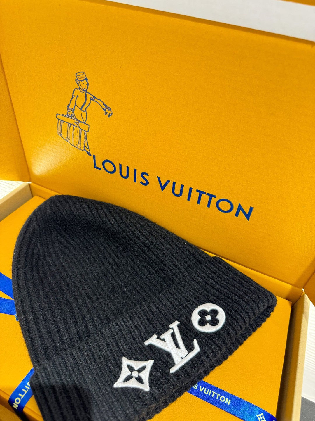 Black and Beige Hat - FashionHype.xyz
