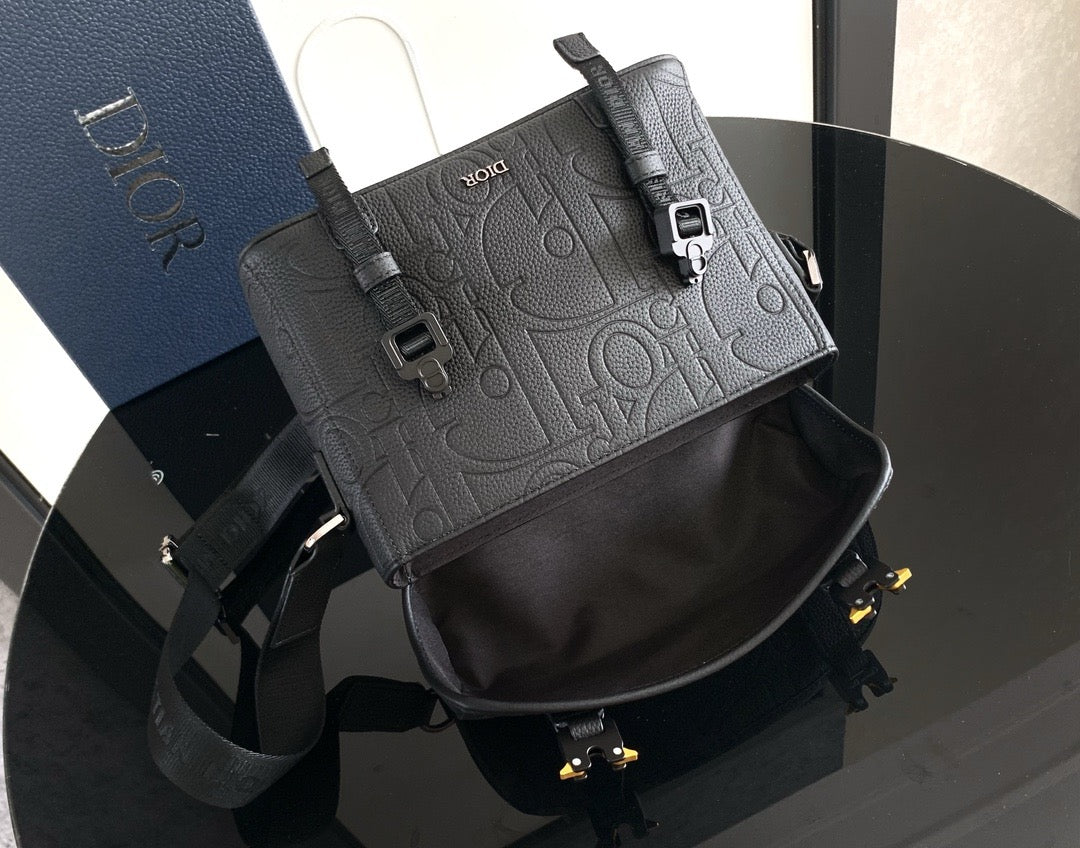 Beige and Black Bag - FashionHype.xyz