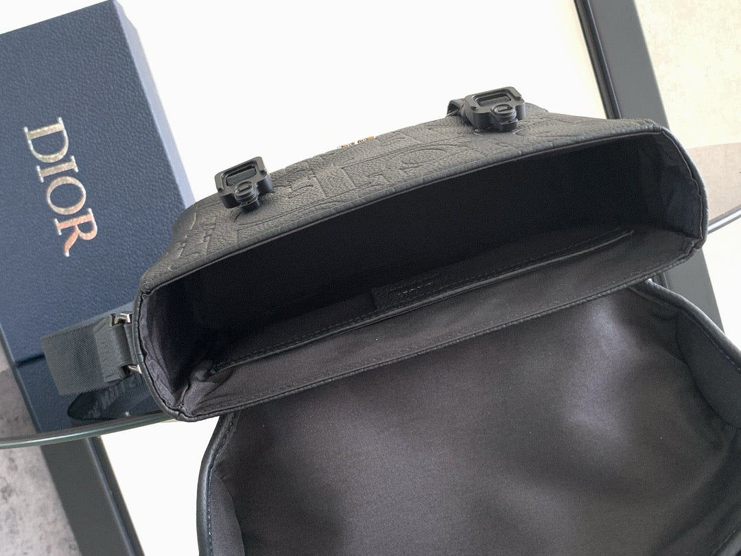 Beige and Black Bag - FashionHype.xyz