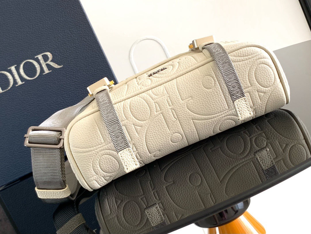 Beige and Black Bag - FashionHype.xyz