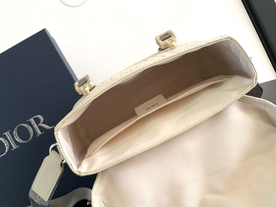 Beige and Black Bag - FashionHype.xyz