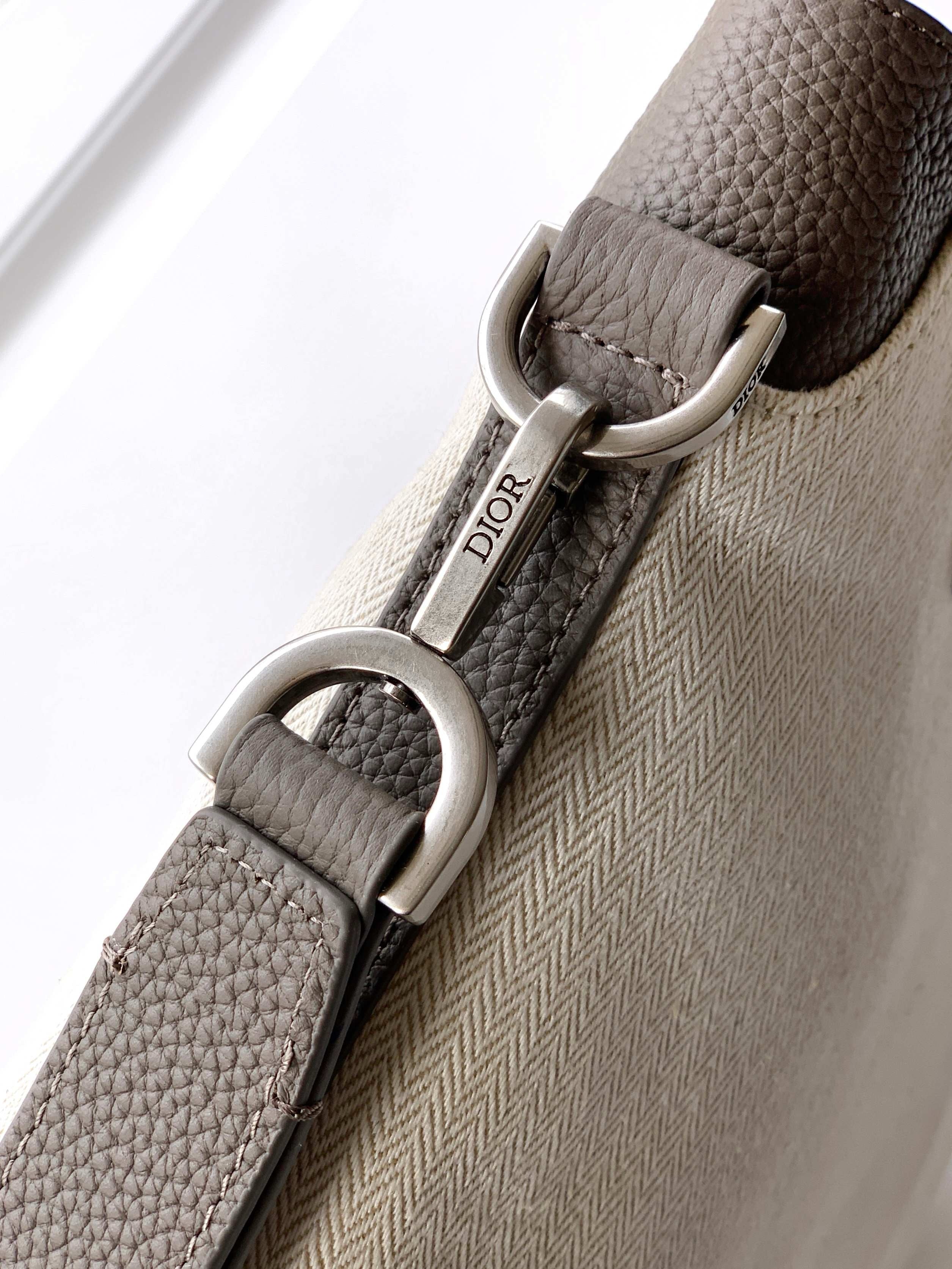 Beige and Black Bag - FashionHype.xyz