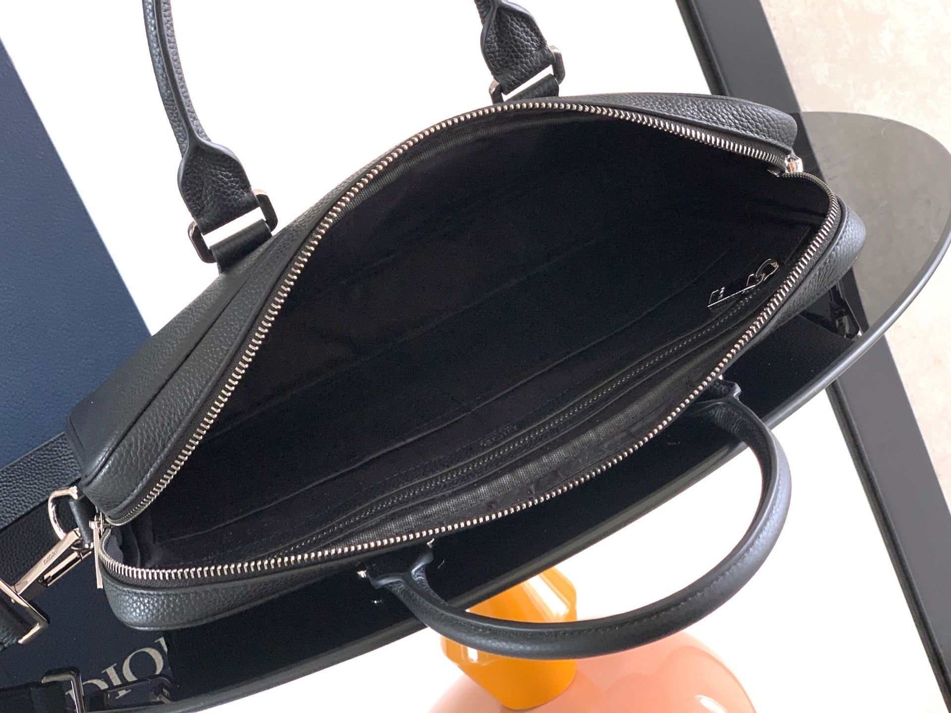 Black Bag - FashionHype.xyz