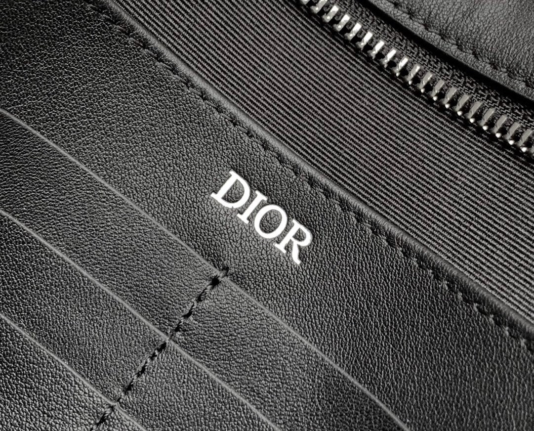 Black and Grey Bag