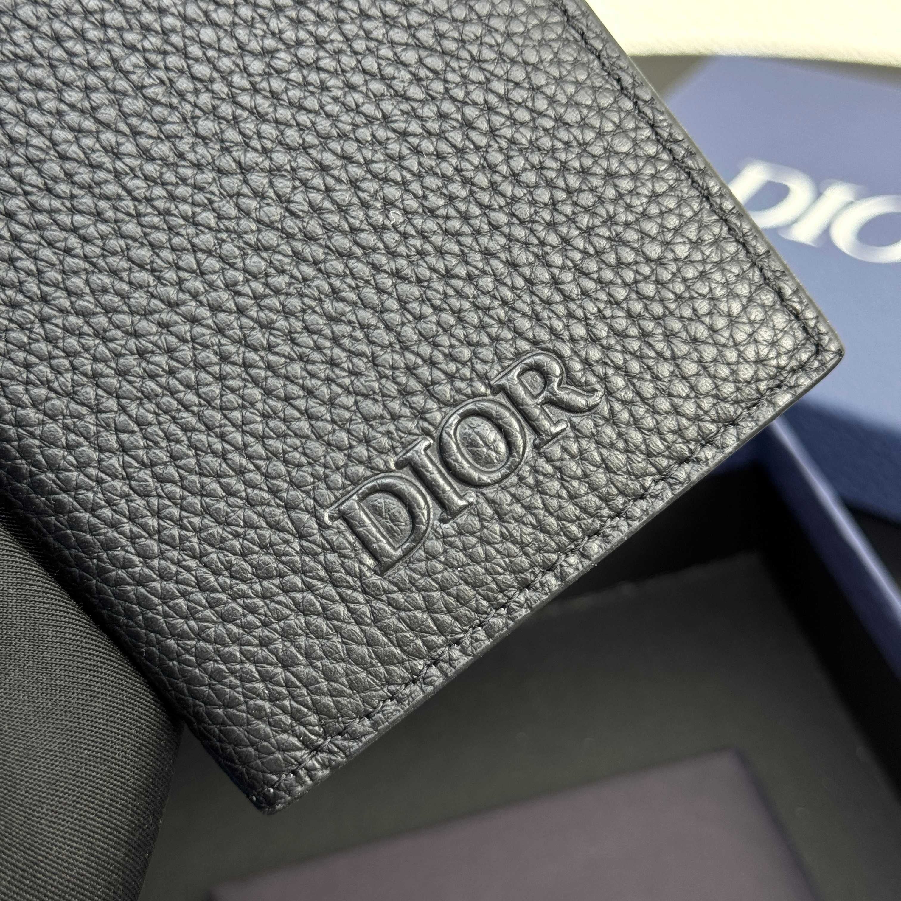 Camel and Black Wallet - FashionHype.xyz