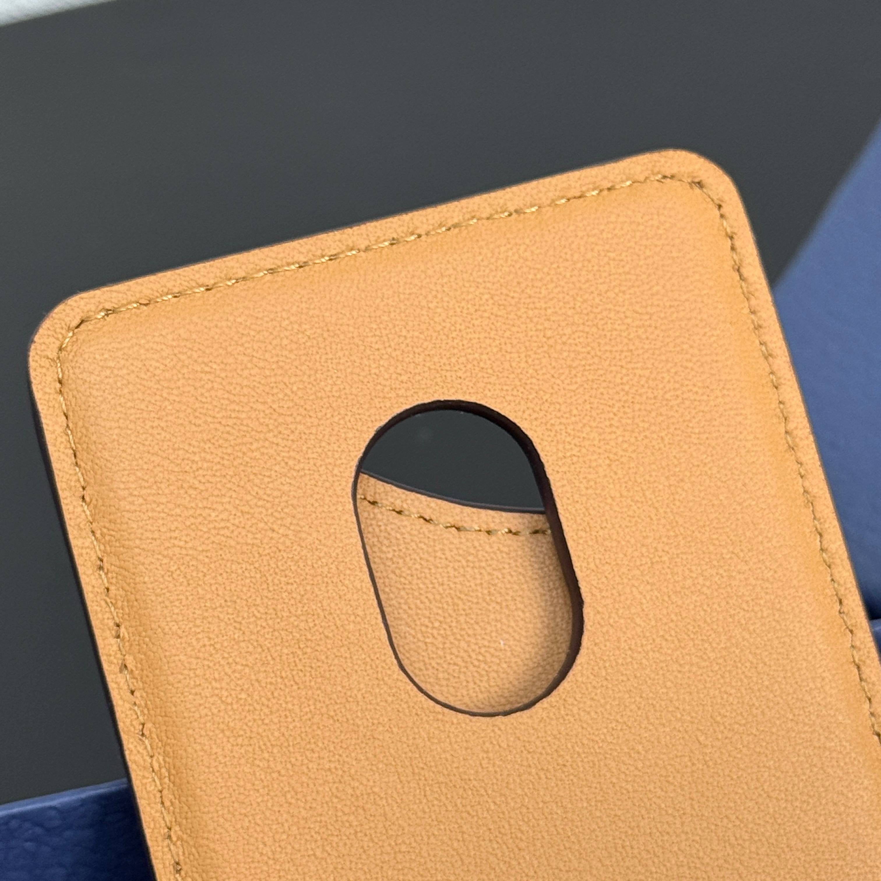 Camel and Black Wallet - FashionHype.xyz
