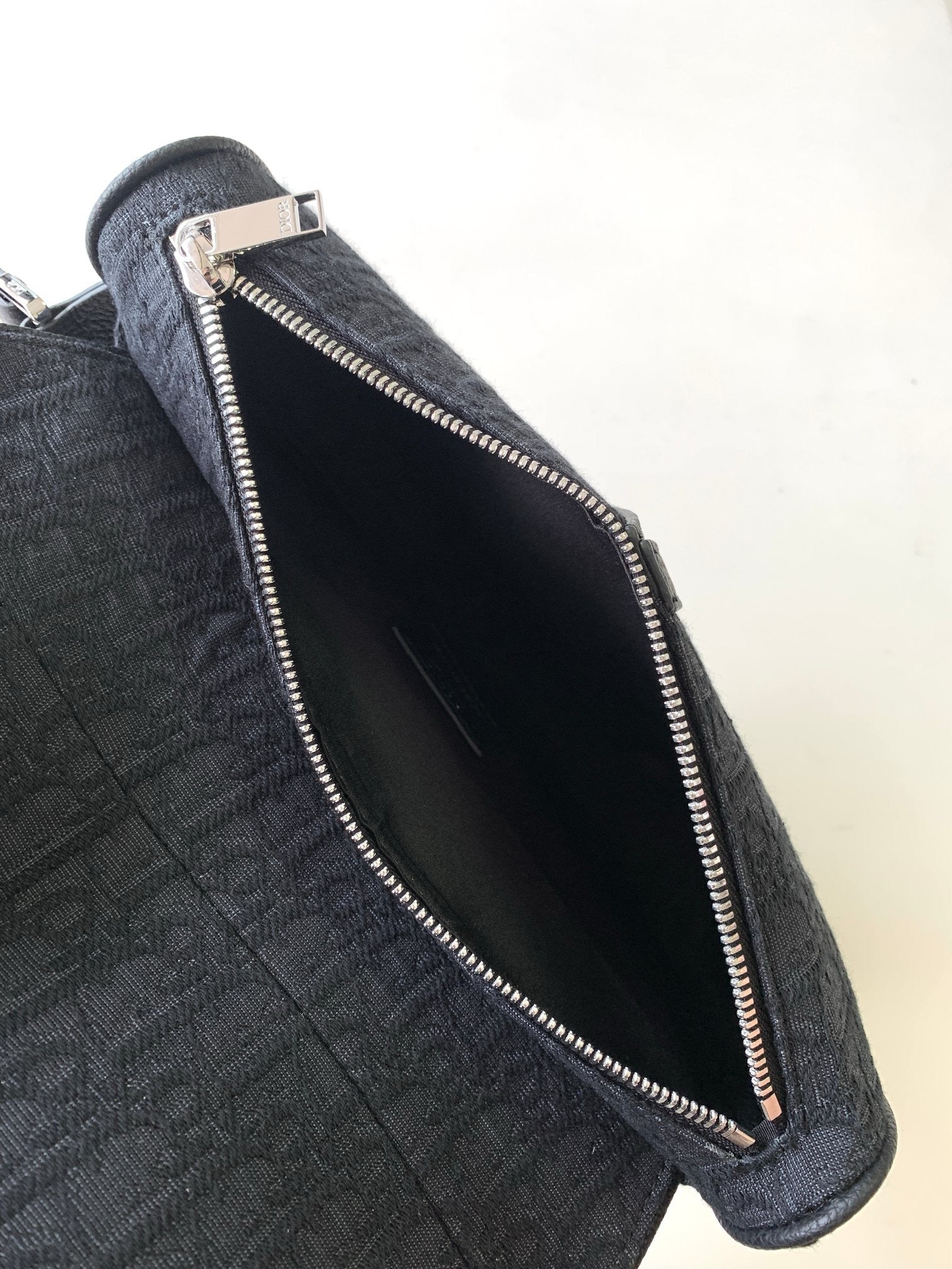 Black and Beige Bag - FashionHype.xyz
