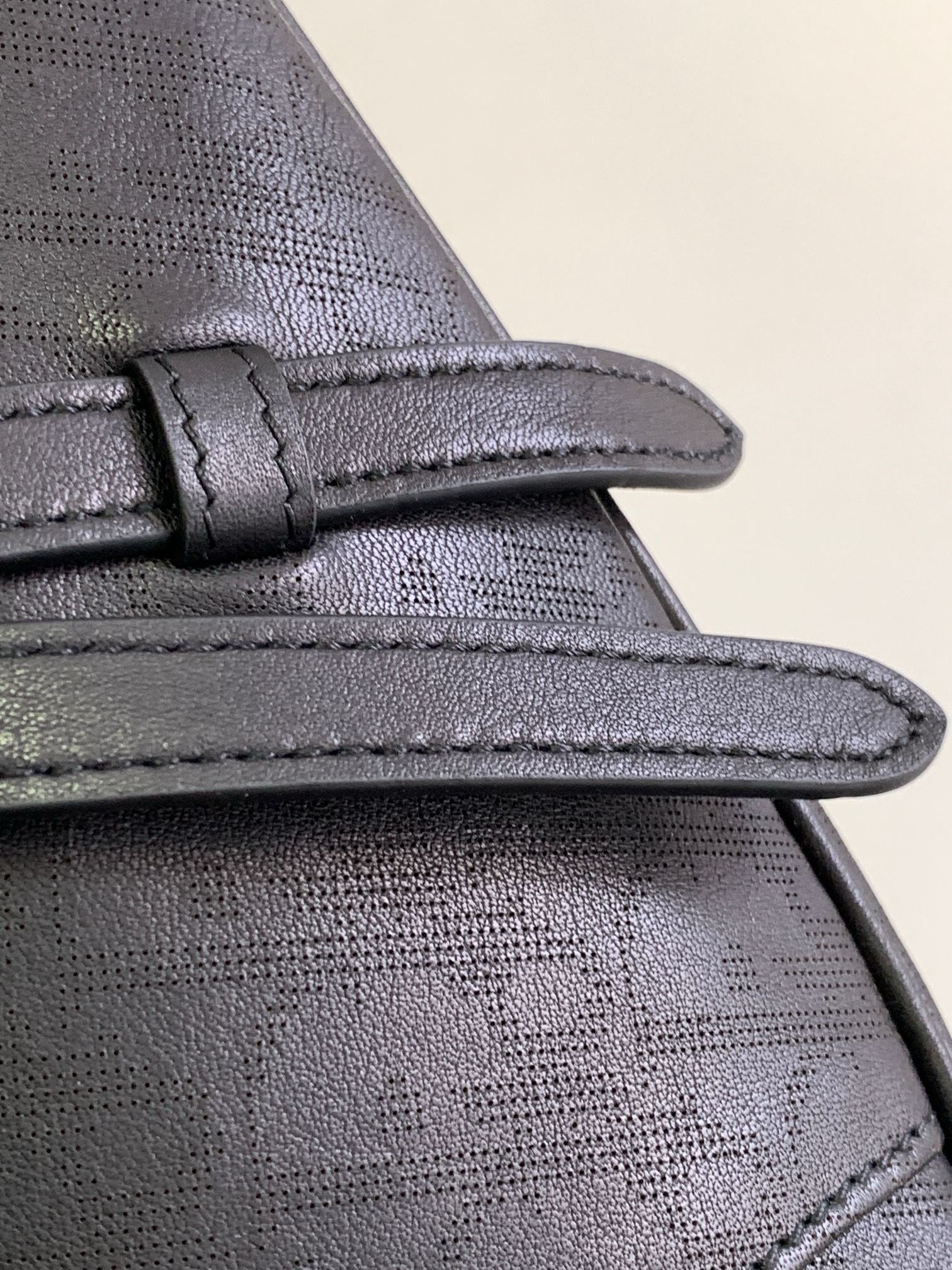 Black Bag - FashionHype.xyz