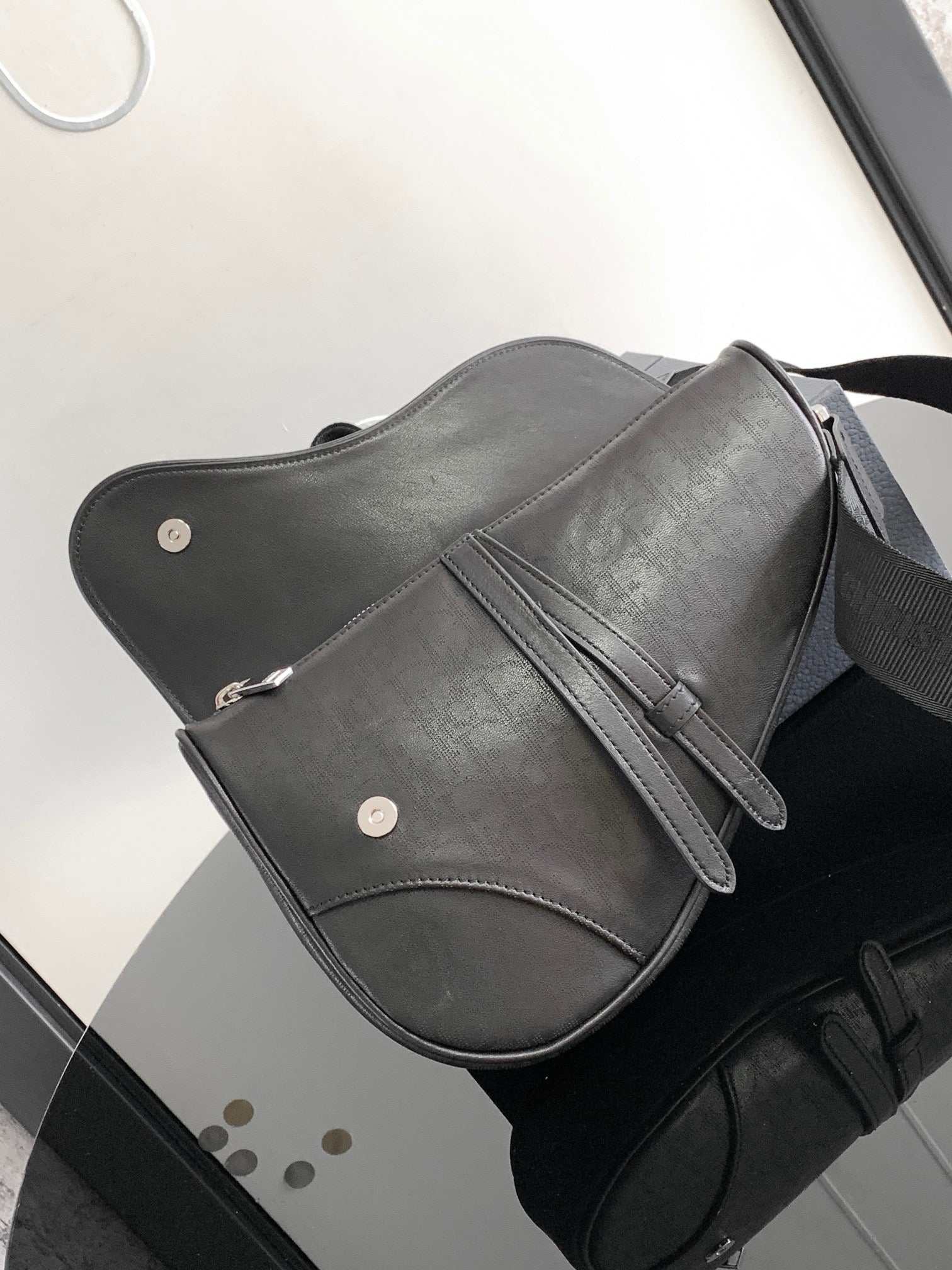 Black Bag - FashionHype.xyz