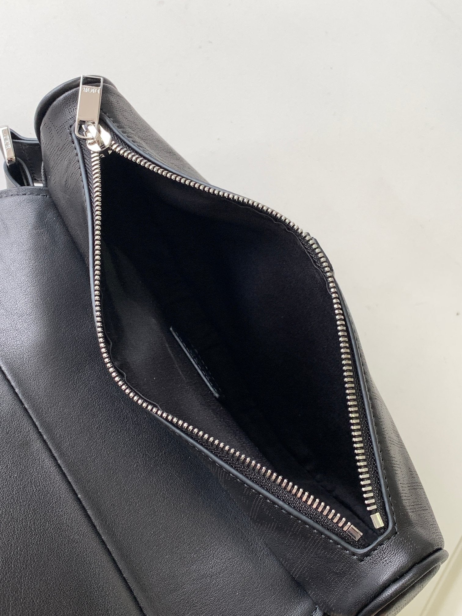 Black Bag - FashionHype.xyz