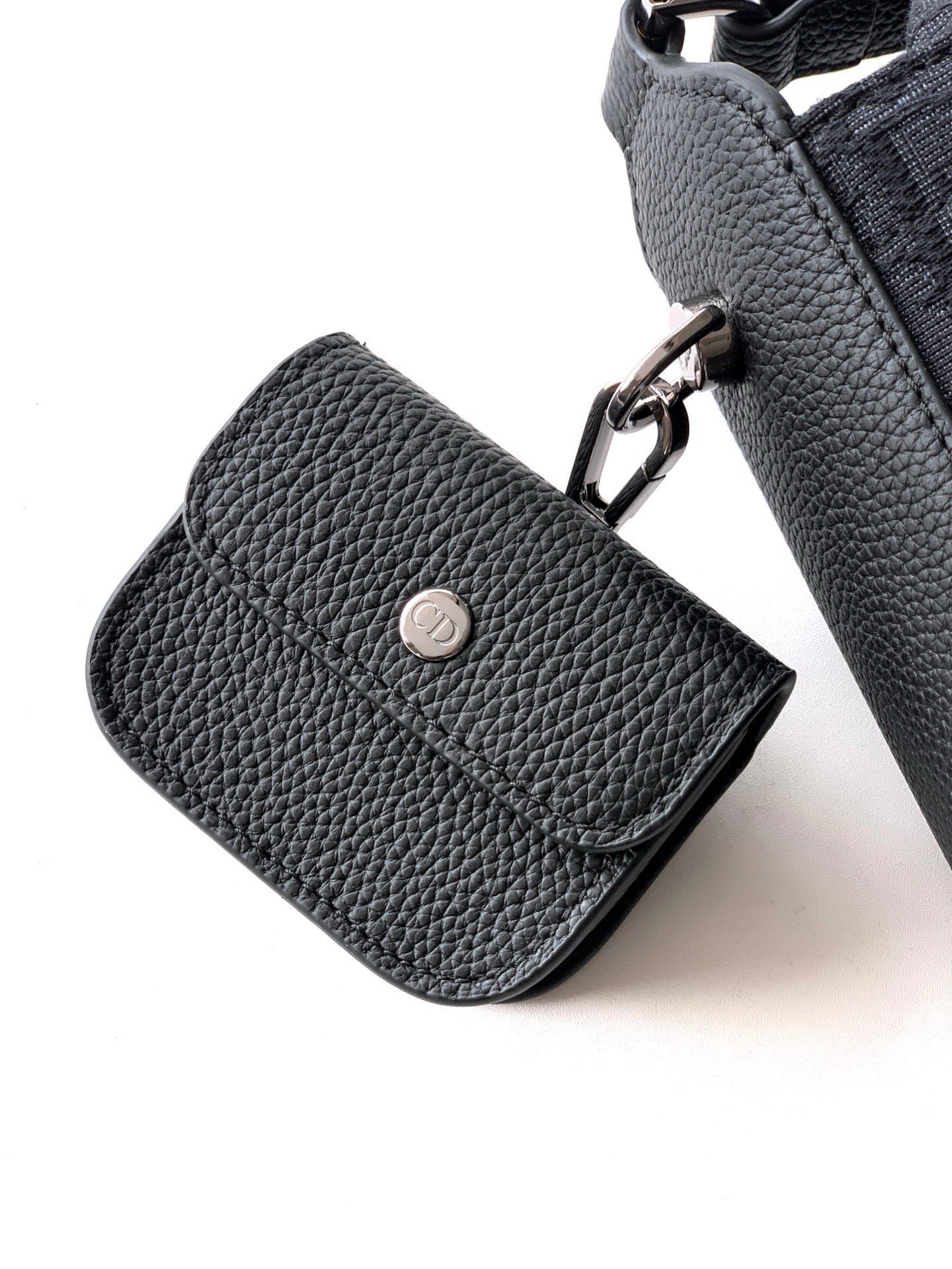 Black and Beige Bag