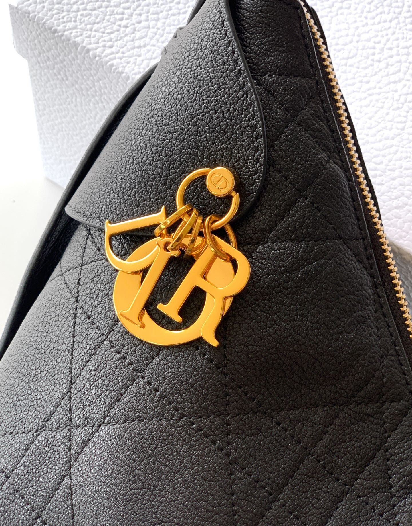 Black and Cream Bag - FashionHype.xyz