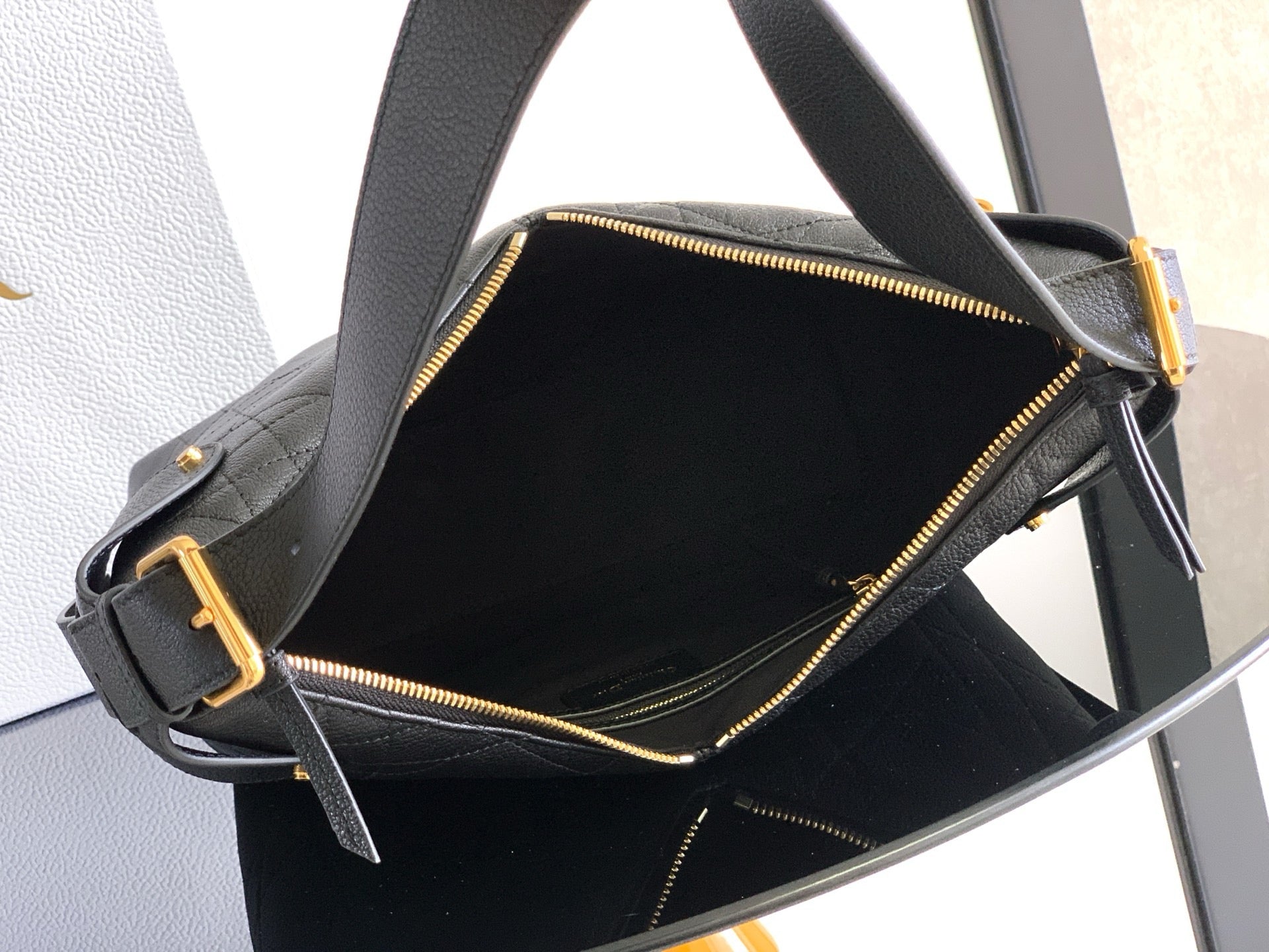 Black and Cream Bag - FashionHype.xyz