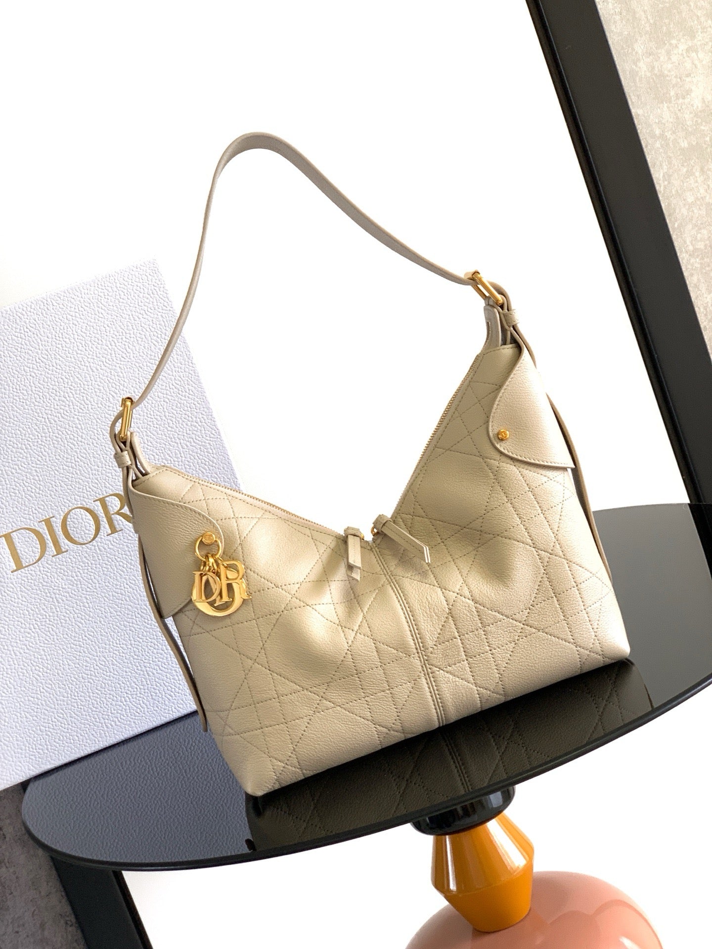 Black and Cream Bag - FashionHype.xyz