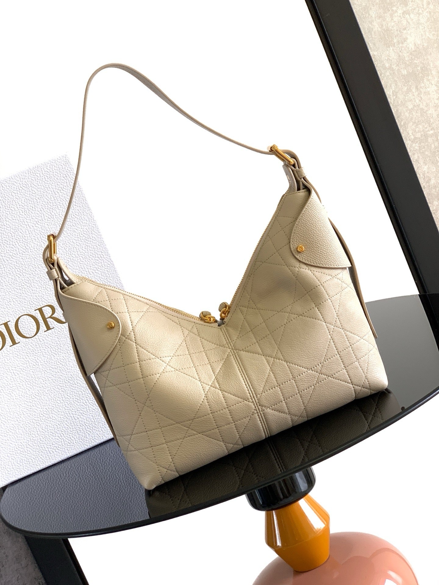 Black and Cream Bag - FashionHype.xyz