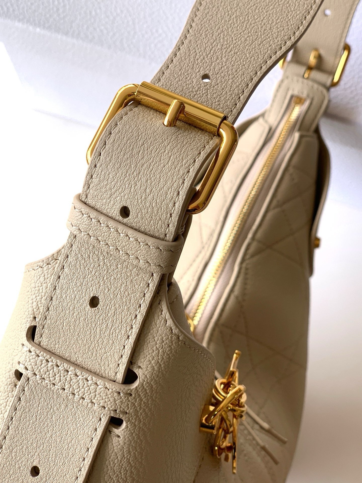 Black and Cream Bag - FashionHype.xyz
