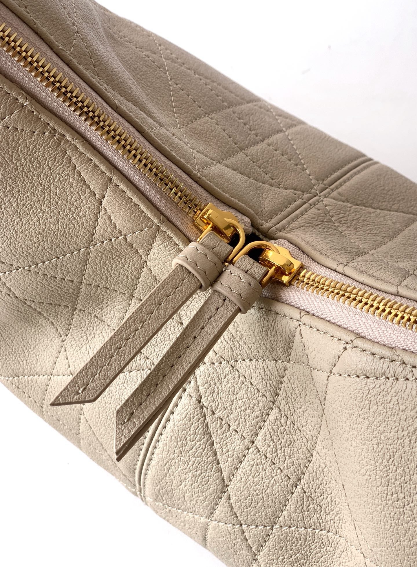 Black and Cream Bag - FashionHype.xyz