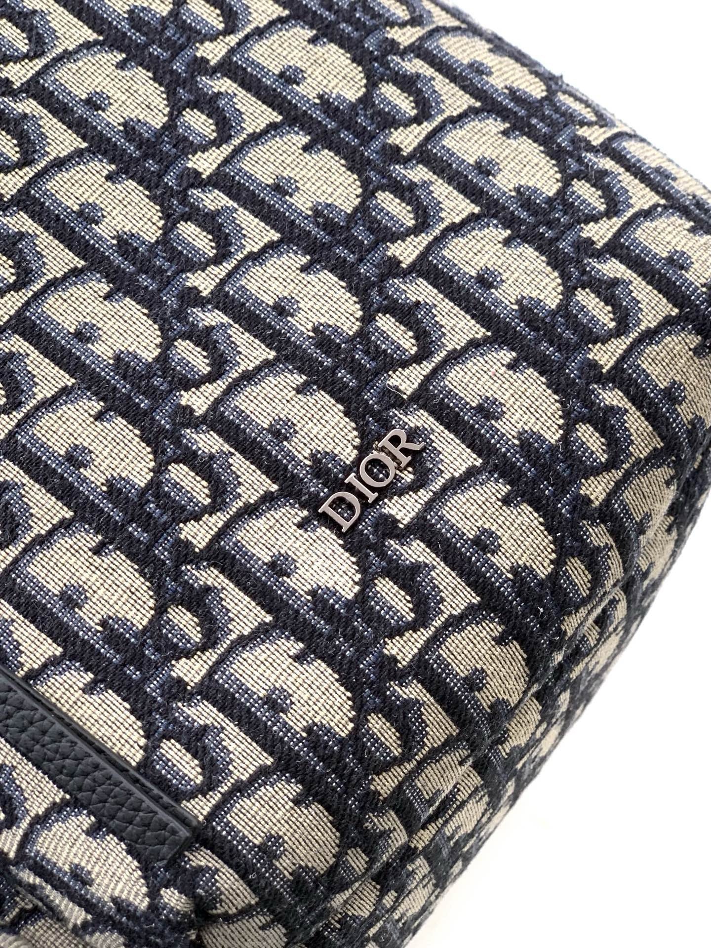 Black and Beige Bag