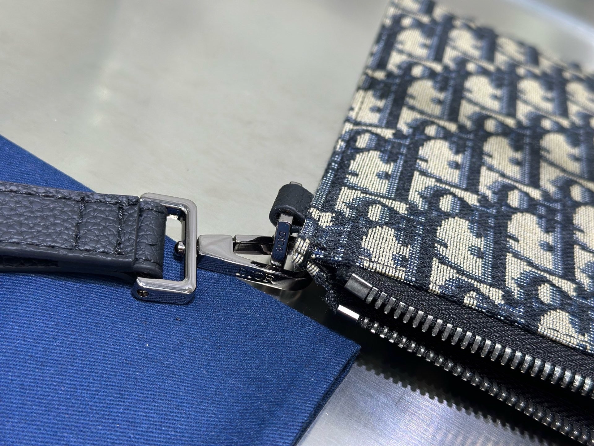 Dark Blue and Beige Bag - FashionHype.xyz