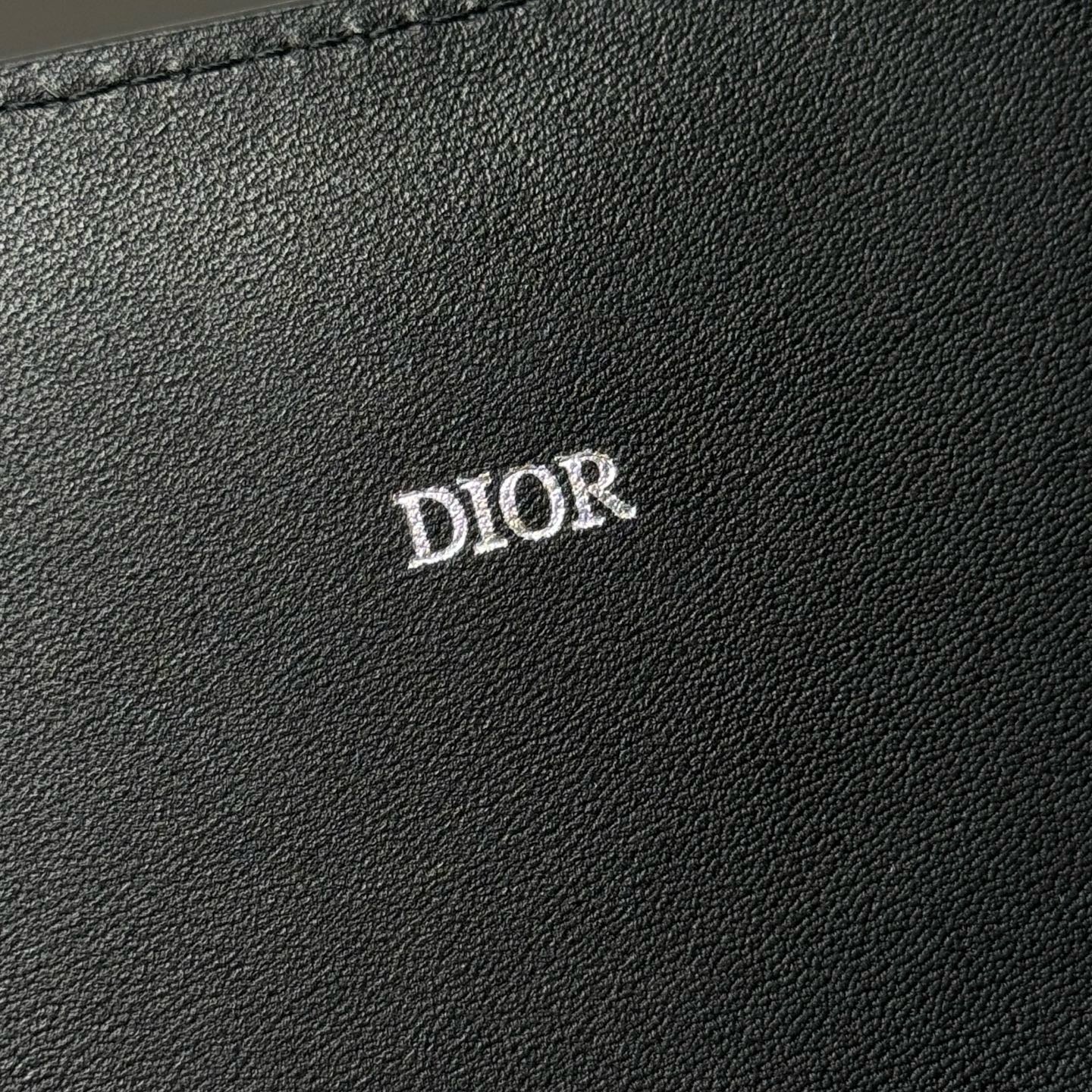 Black Bag - FashionHype.xyz