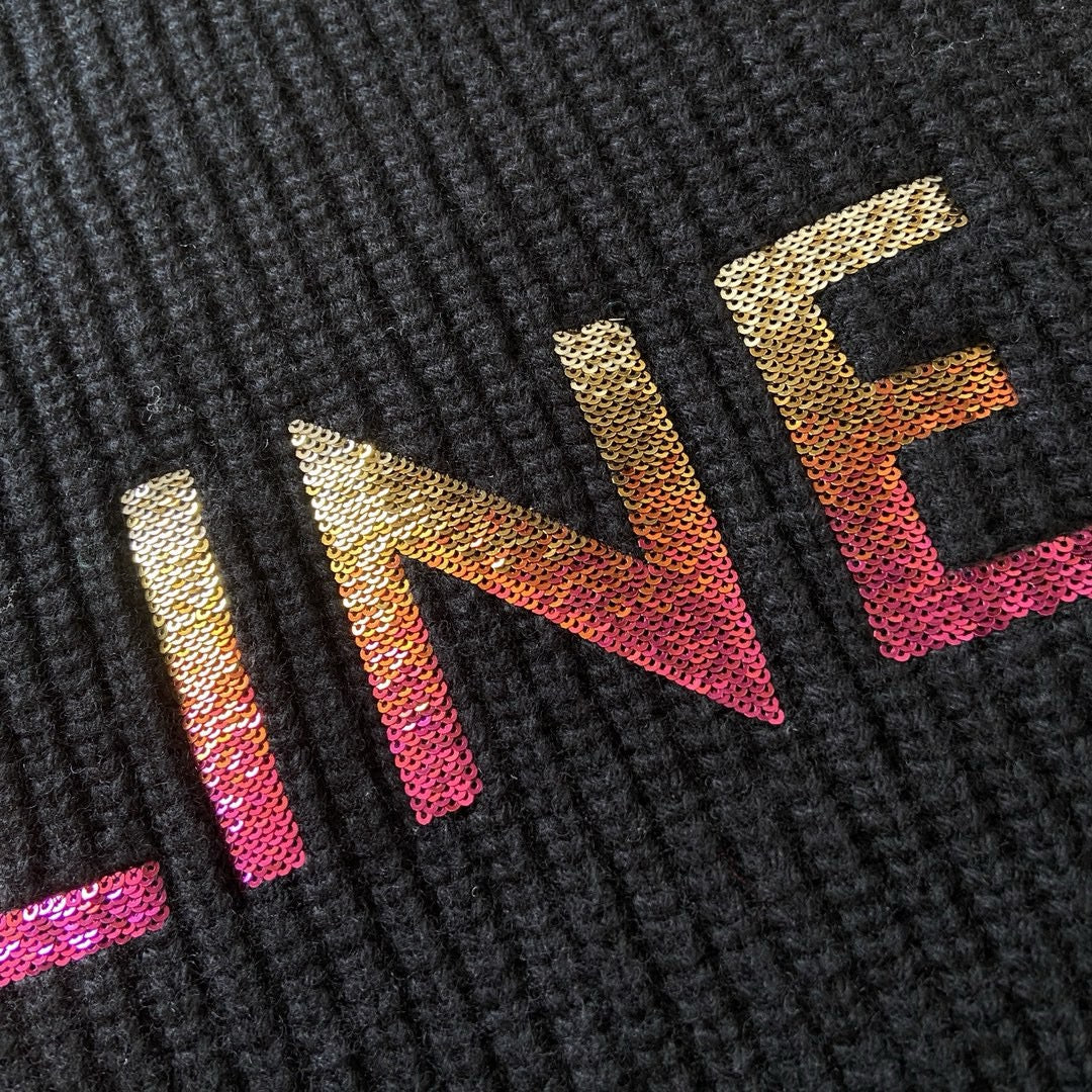 Black Hoodie - FashionHype.xyz