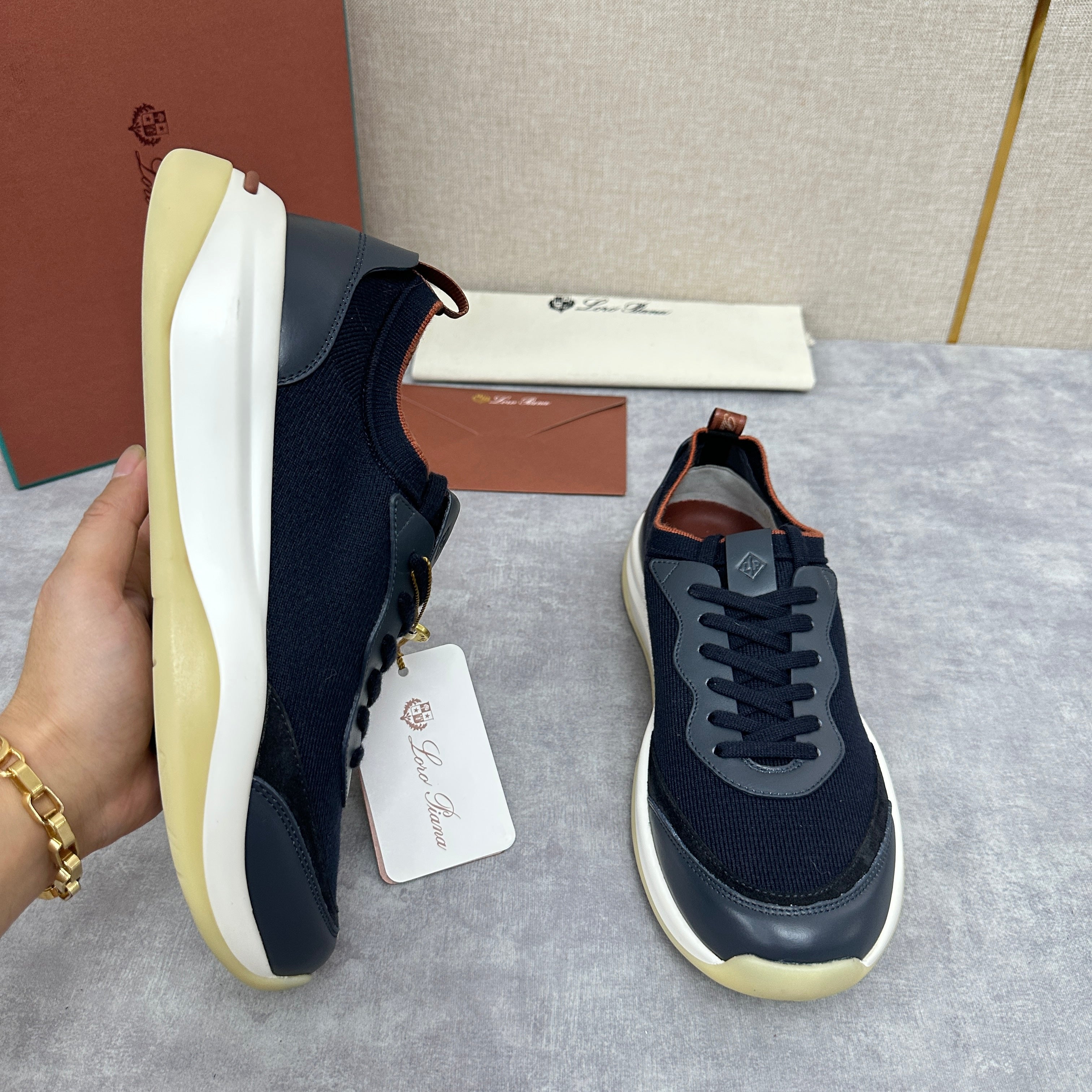 Black Shoes