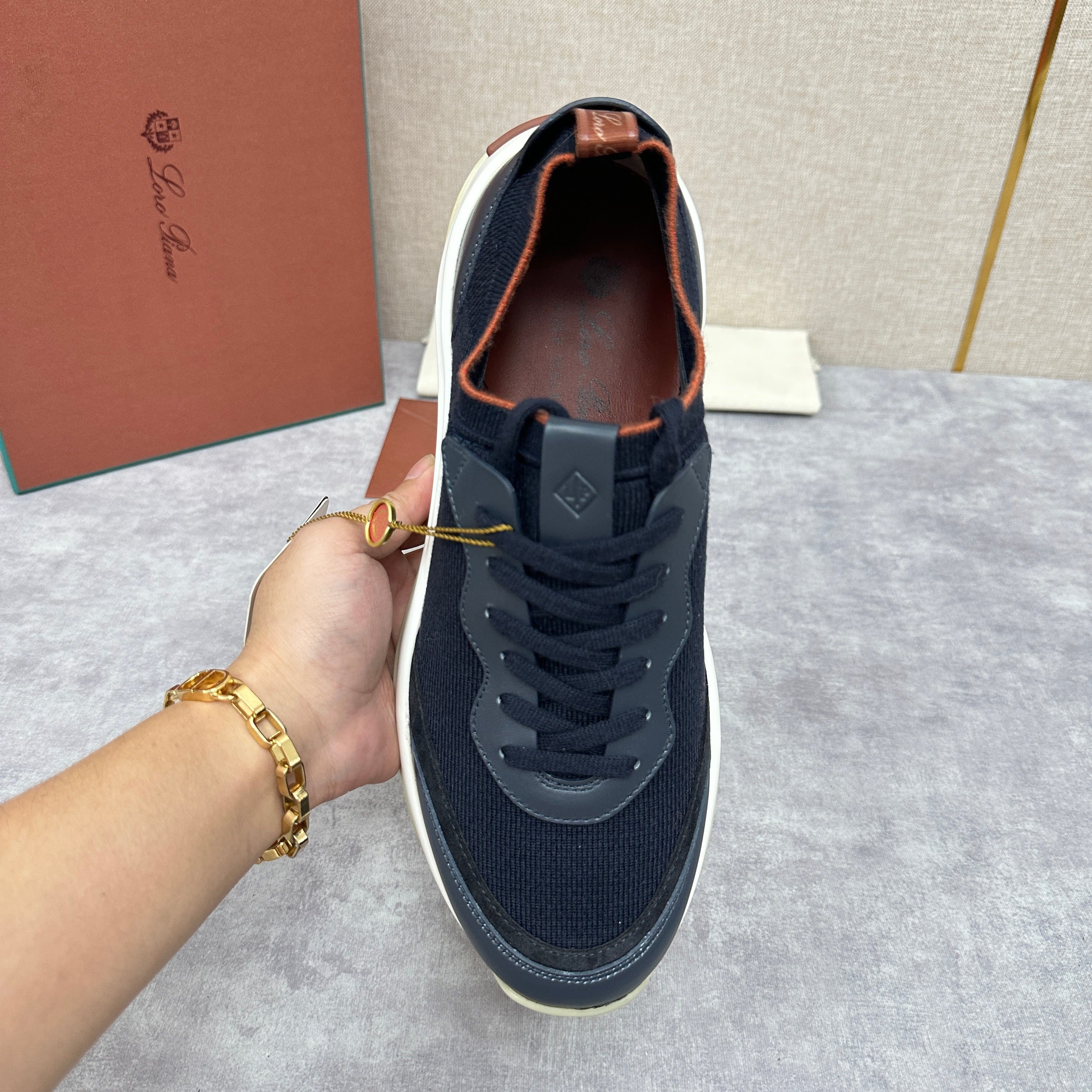 Black Shoes