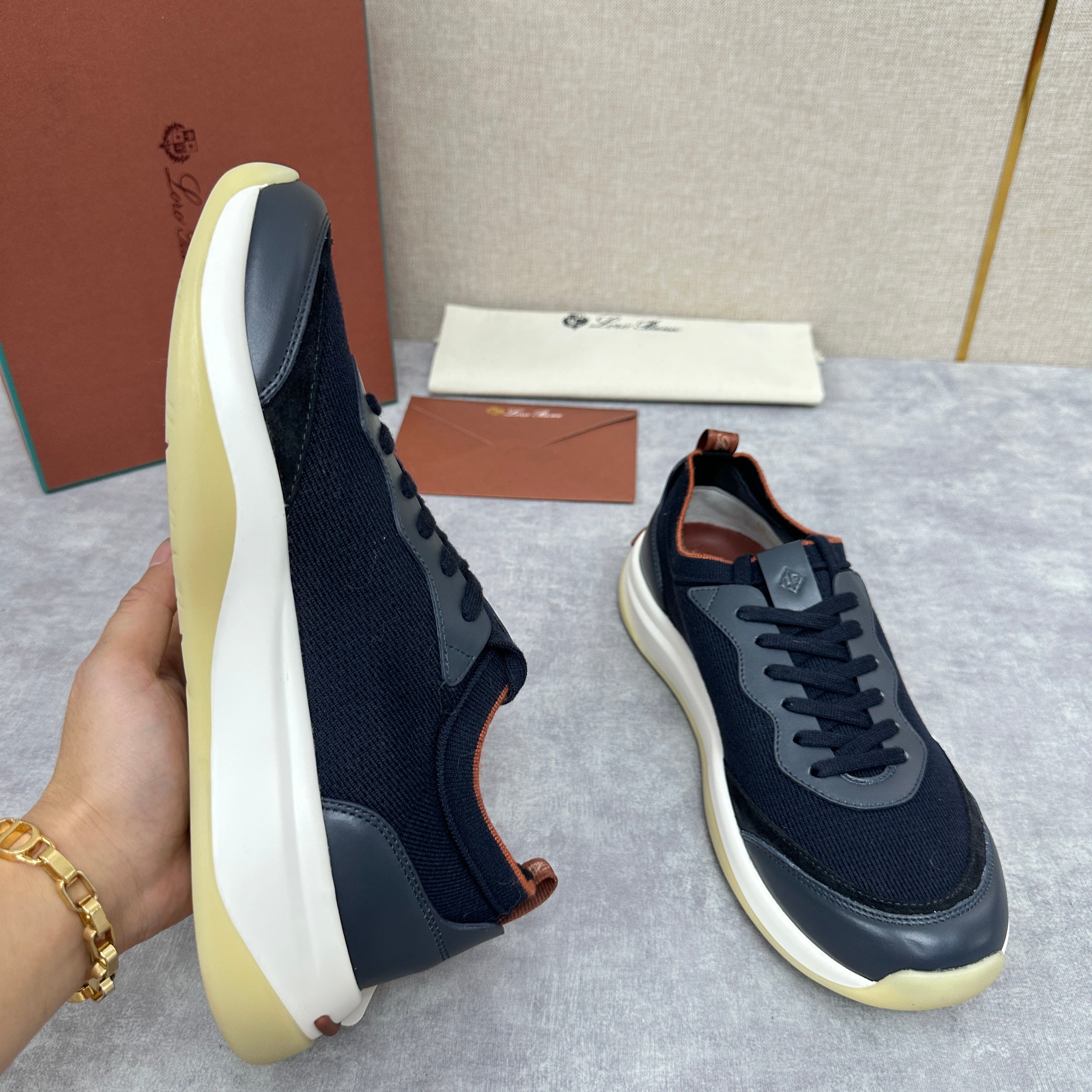 Black Shoes