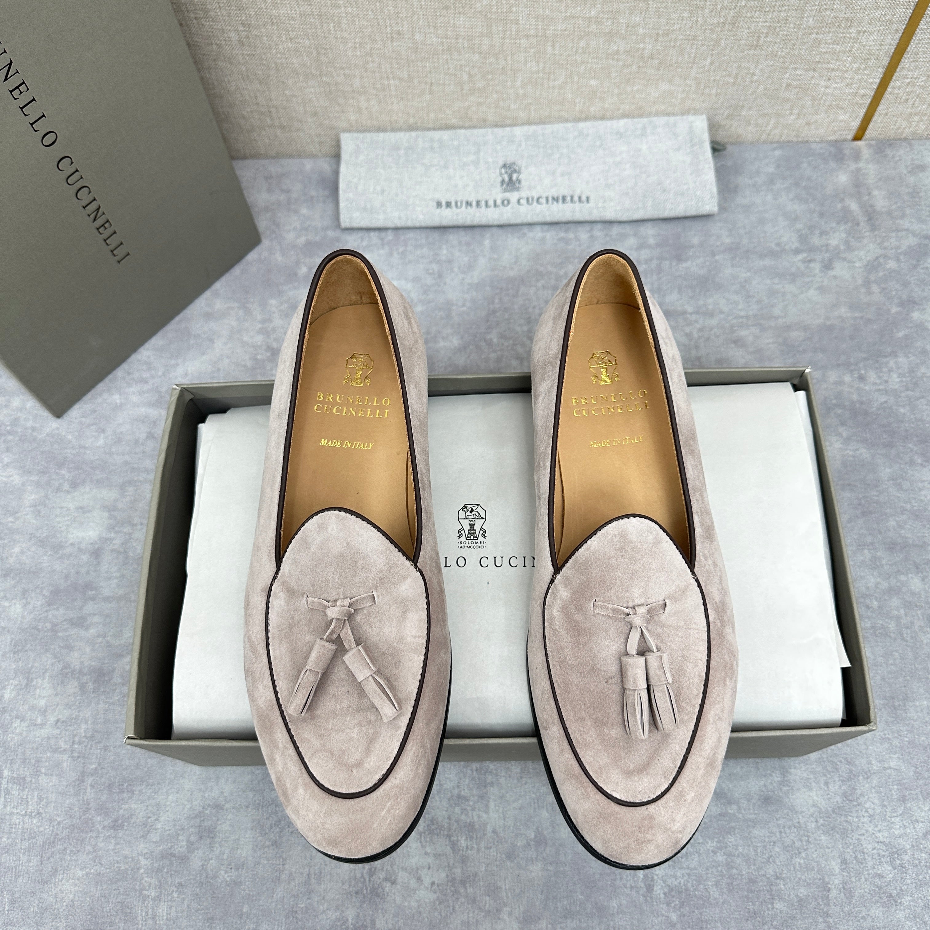 Grey Shoes - Size 43 - FashionHype.xyz