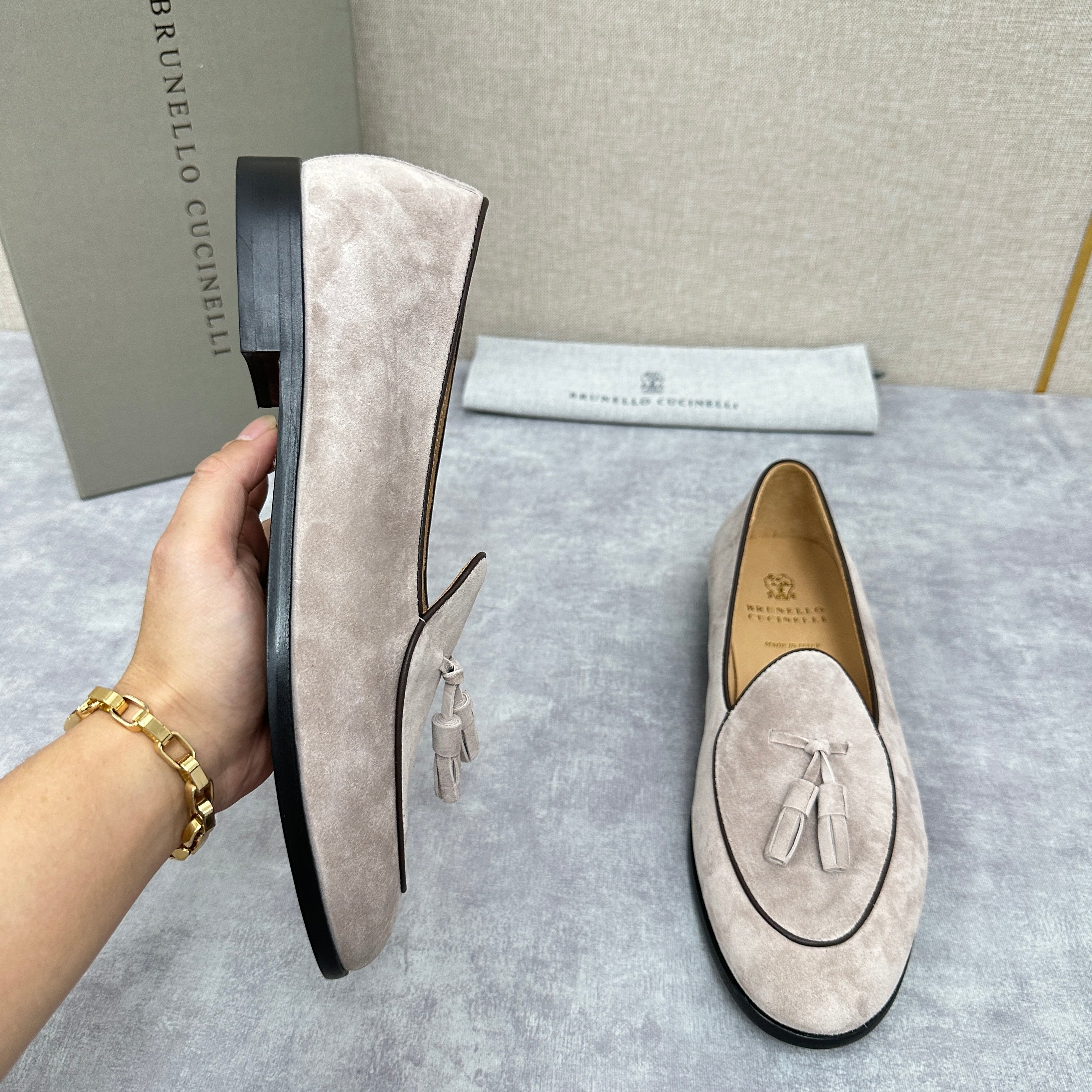 Grey Shoes - Size 43 - FashionHype.xyz