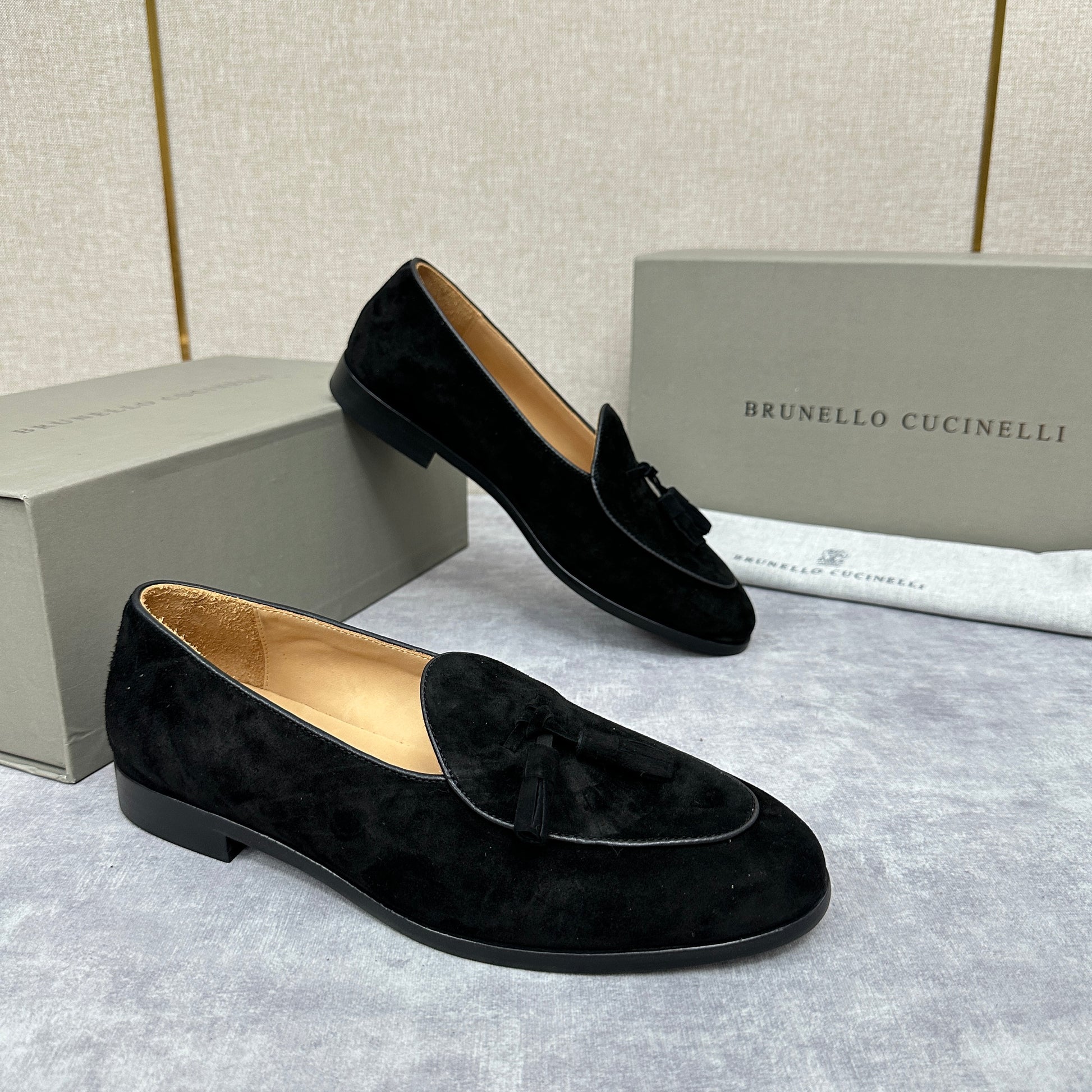 Grey Shoes - Size 43 - FashionHype.xyz