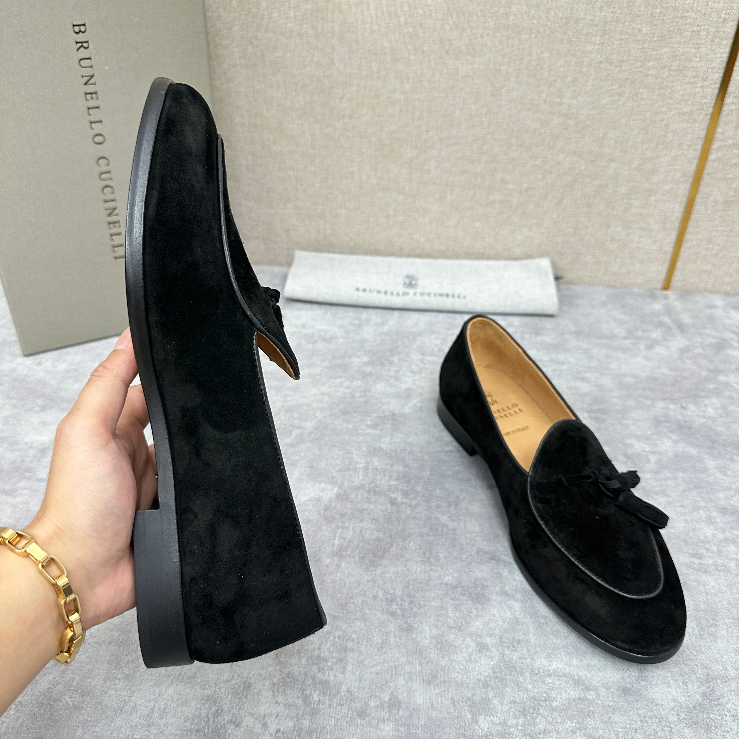 Grey Shoes - Size 43 - FashionHype.xyz