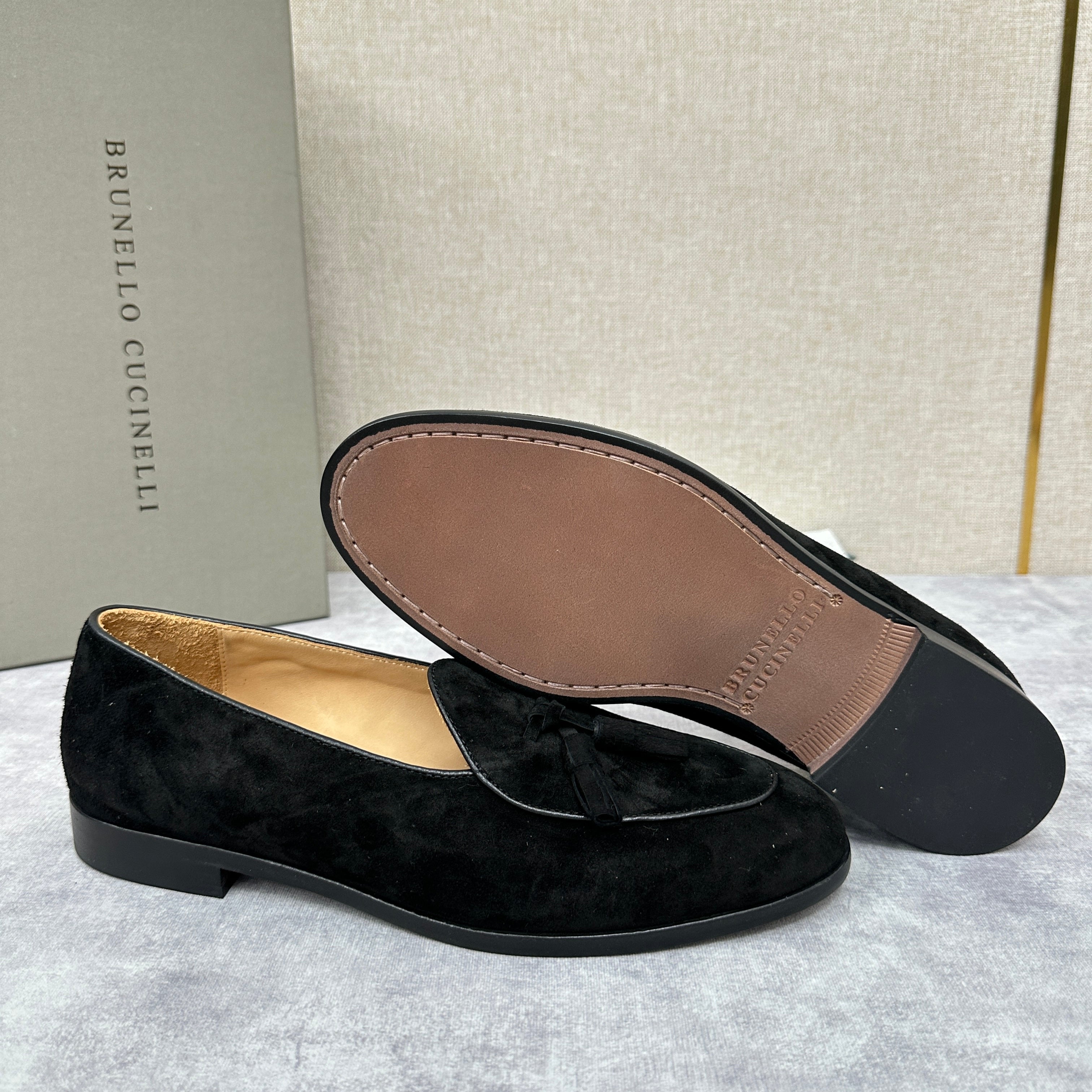 Grey Shoes - Size 43 - FashionHype.xyz