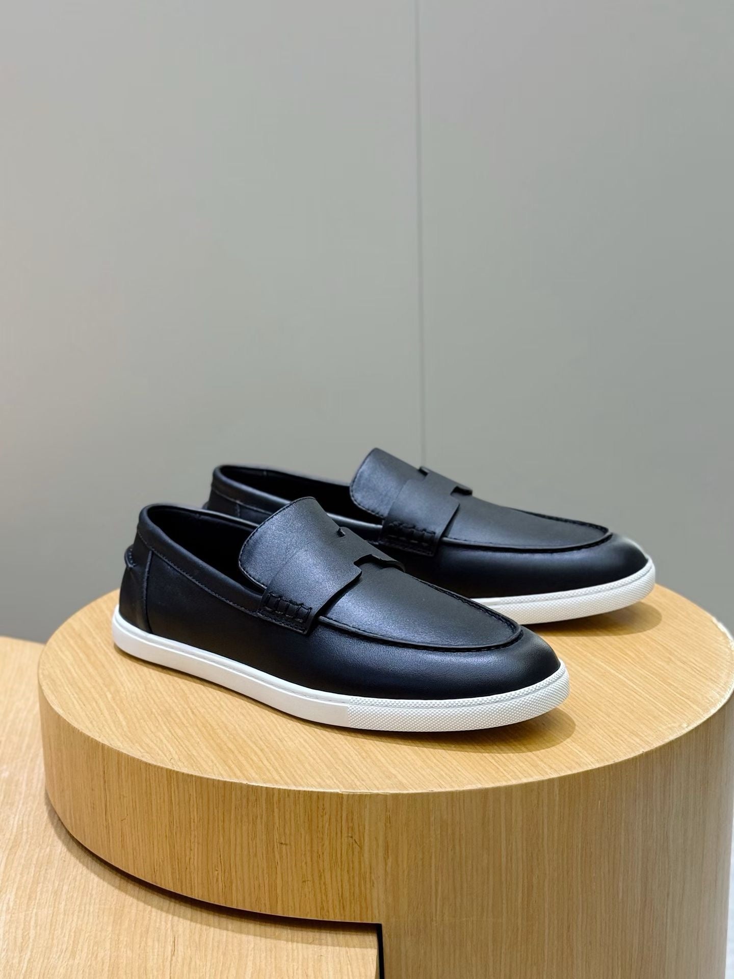 Black and Grey Shoes - FashionHype.xyz