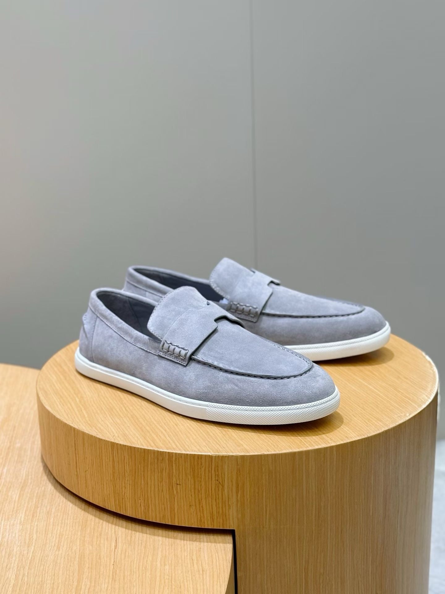 Black and Grey Shoes - FashionHype.xyz