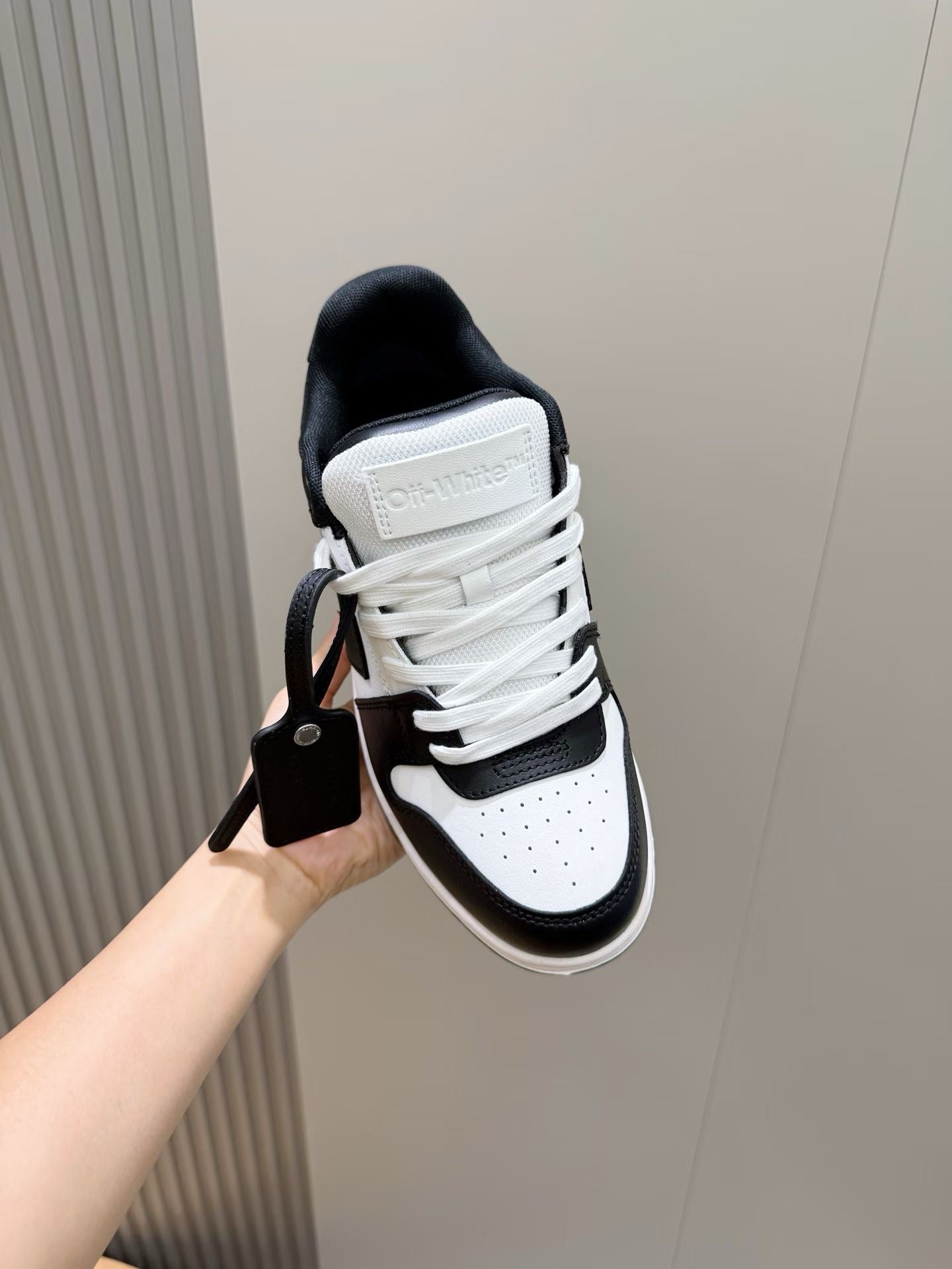 Black white Shoes