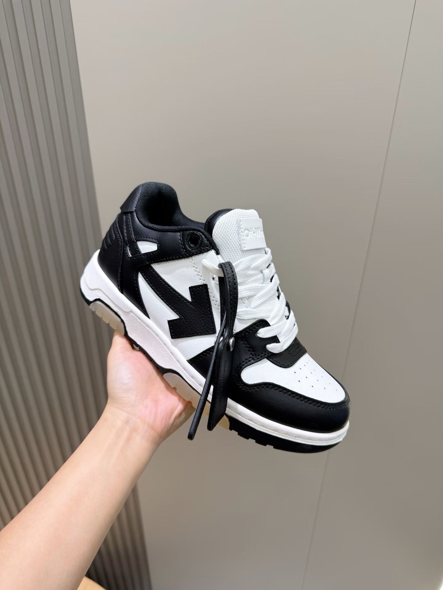 Black white Shoes