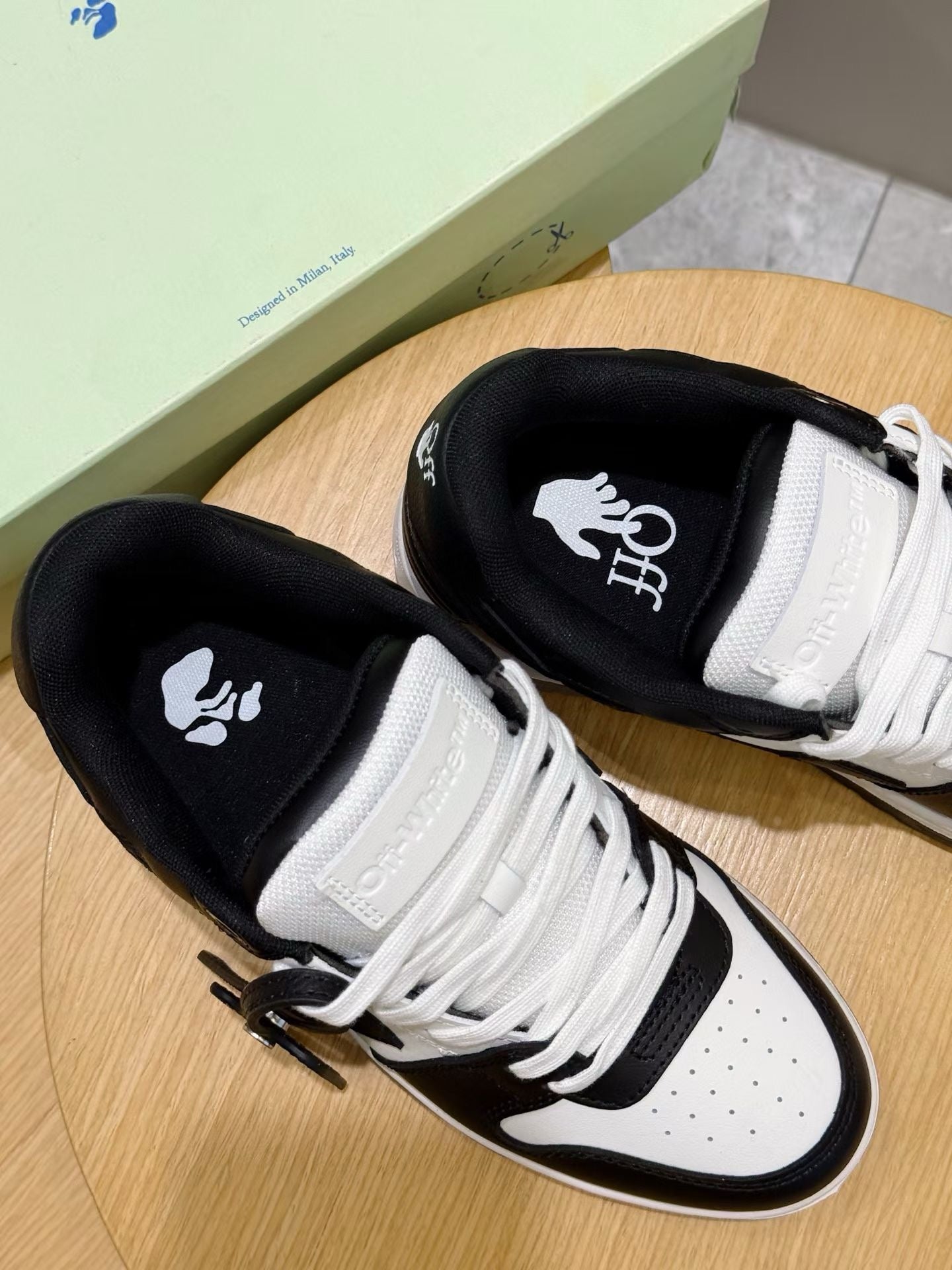 Black white Shoes