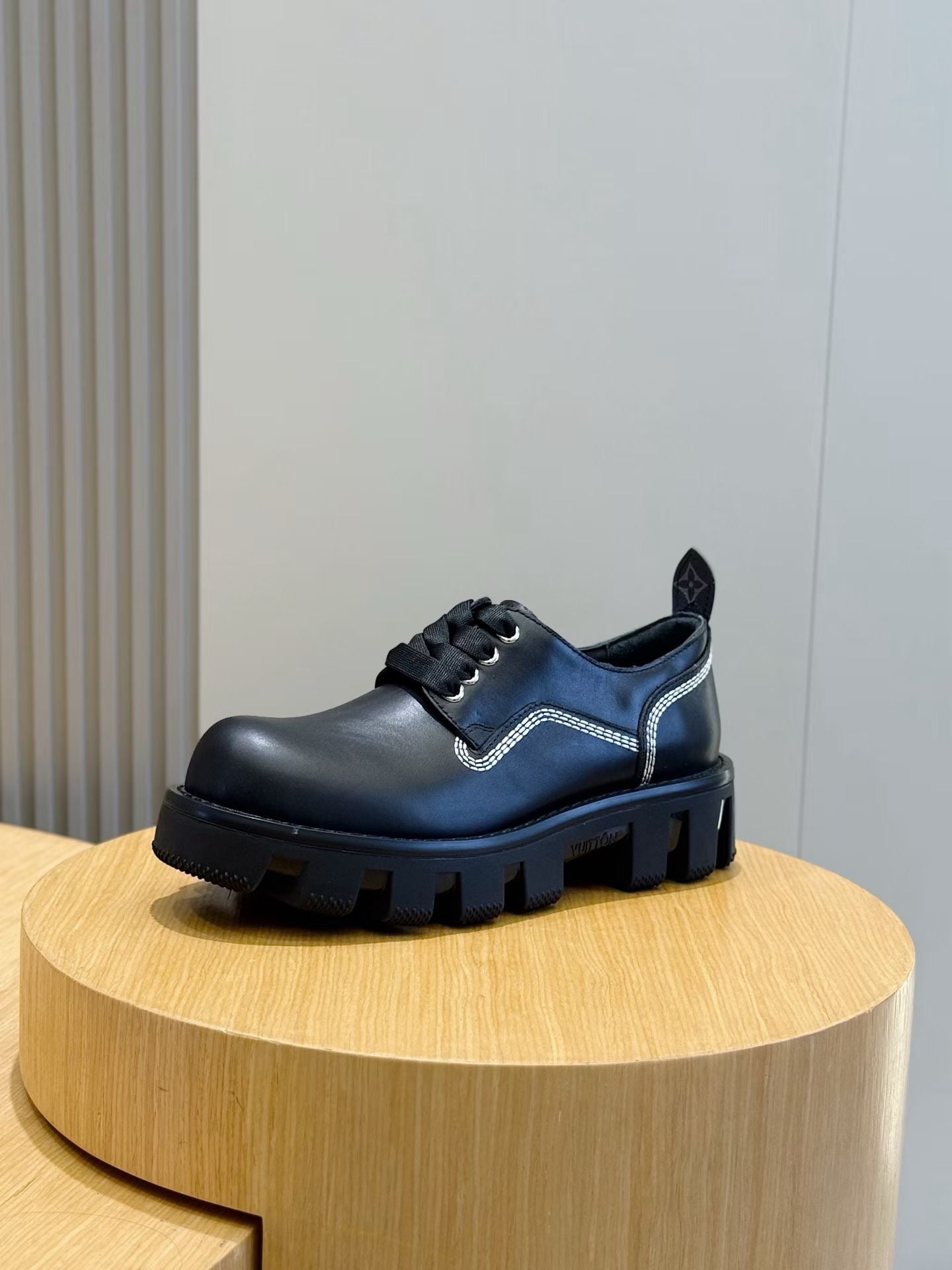 Black Shoes