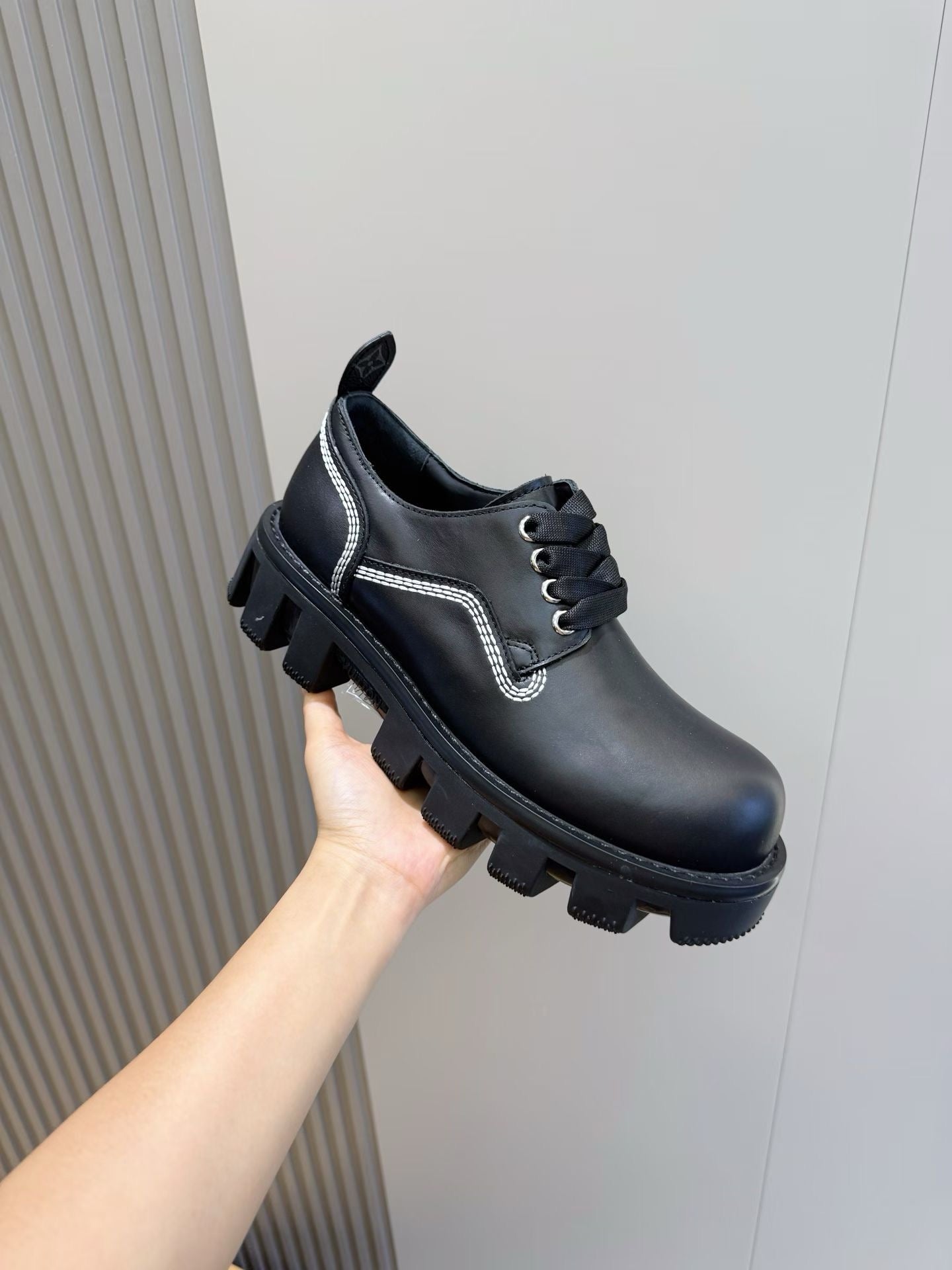Black Shoes