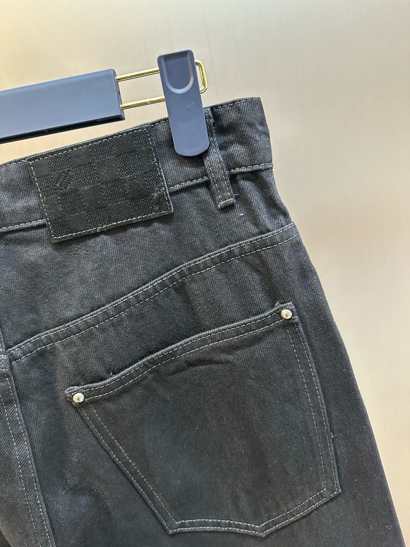 Black Pant - FashionHype.xyz