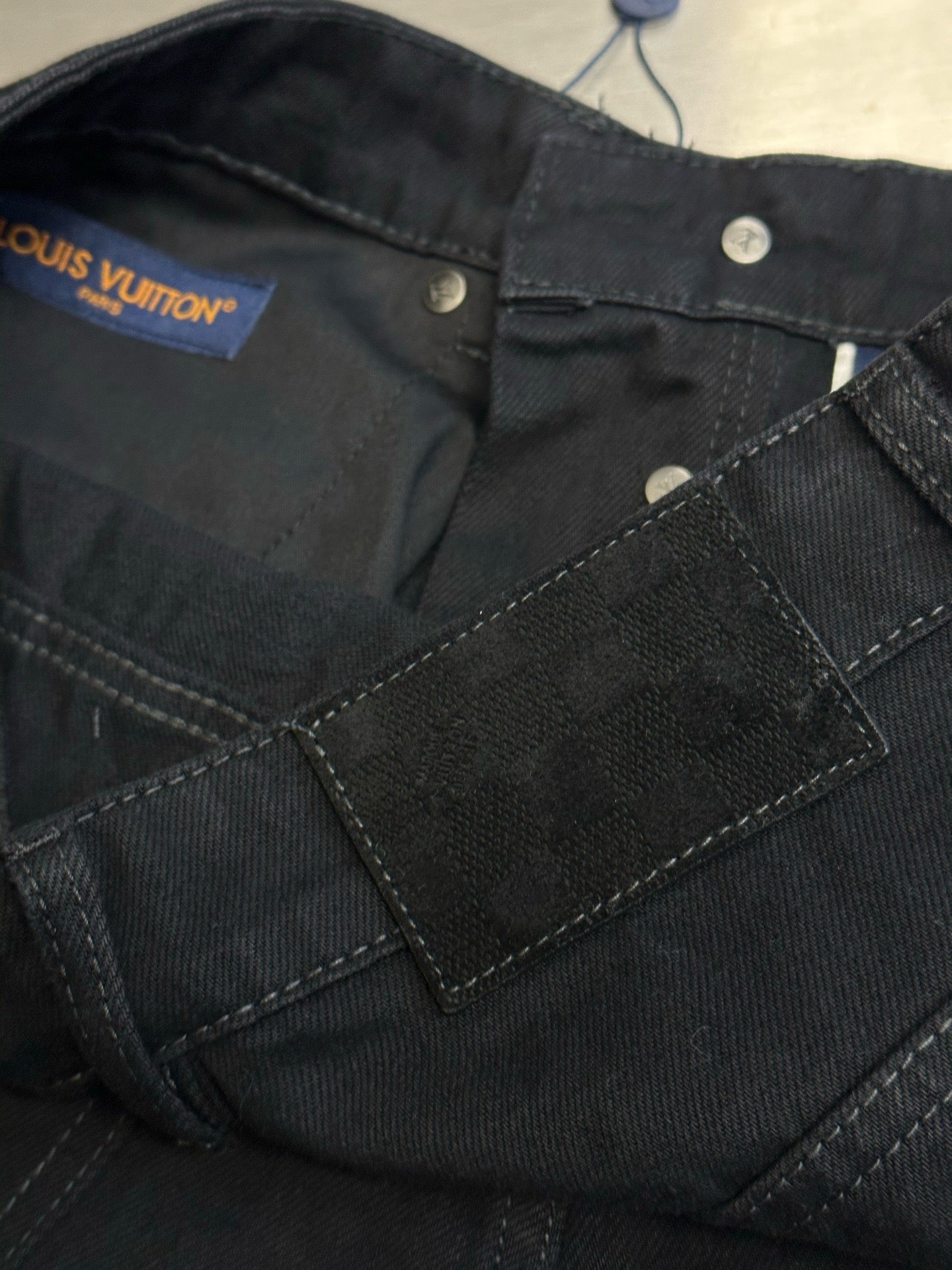 Black Pant - FashionHype.xyz