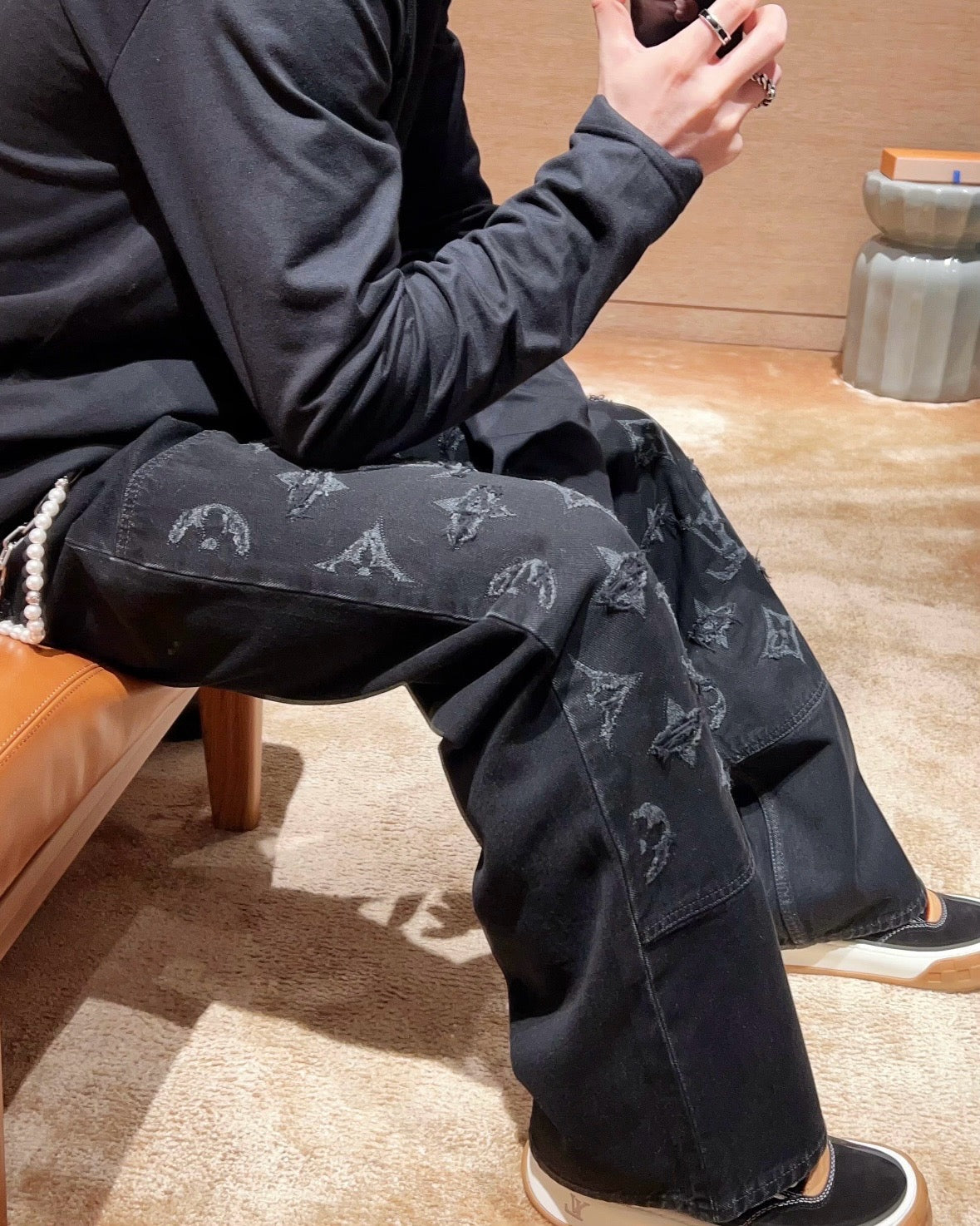 Black Pant - FashionHype.xyz