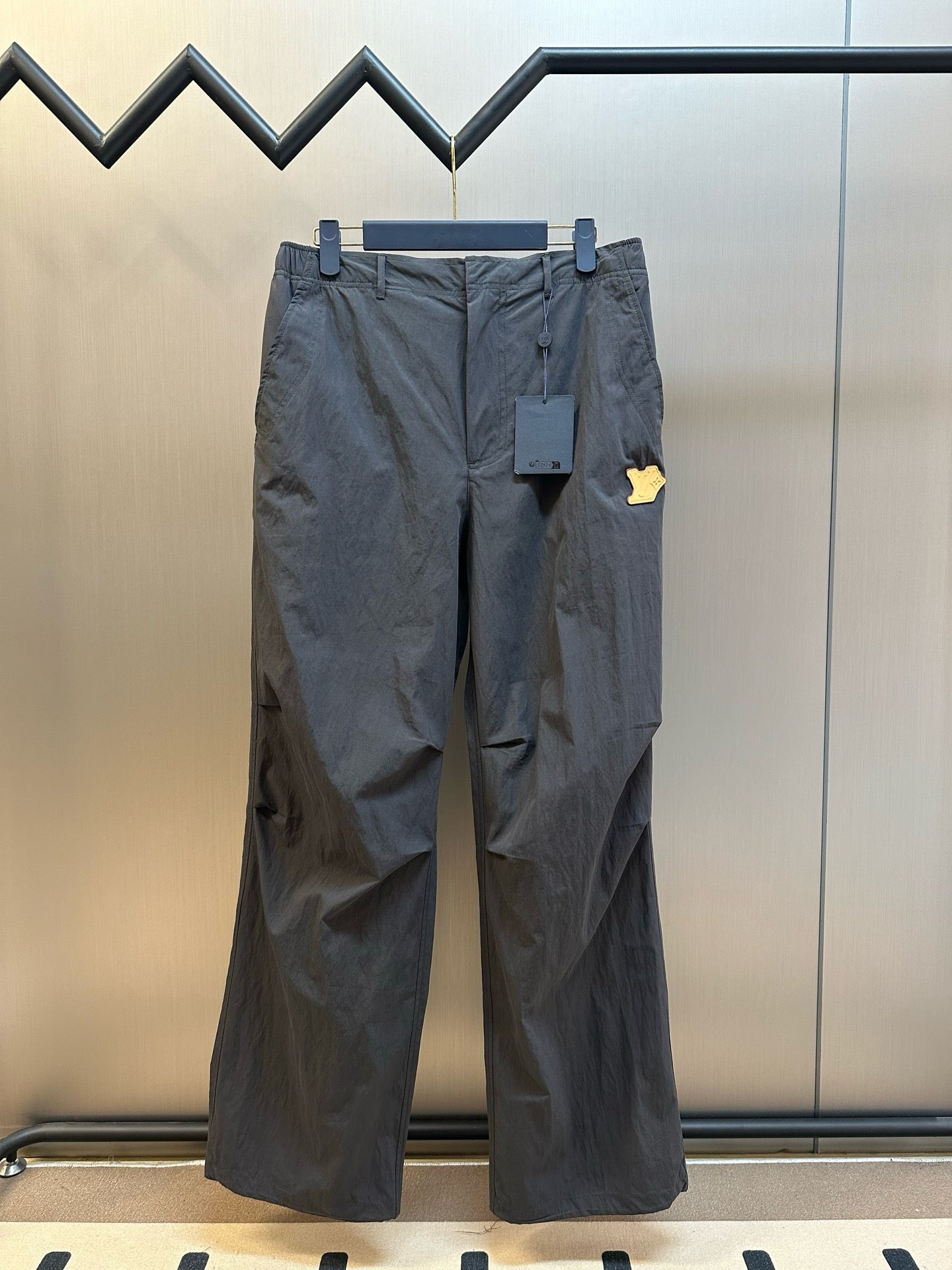 Black Pant - FashionHype.xyz