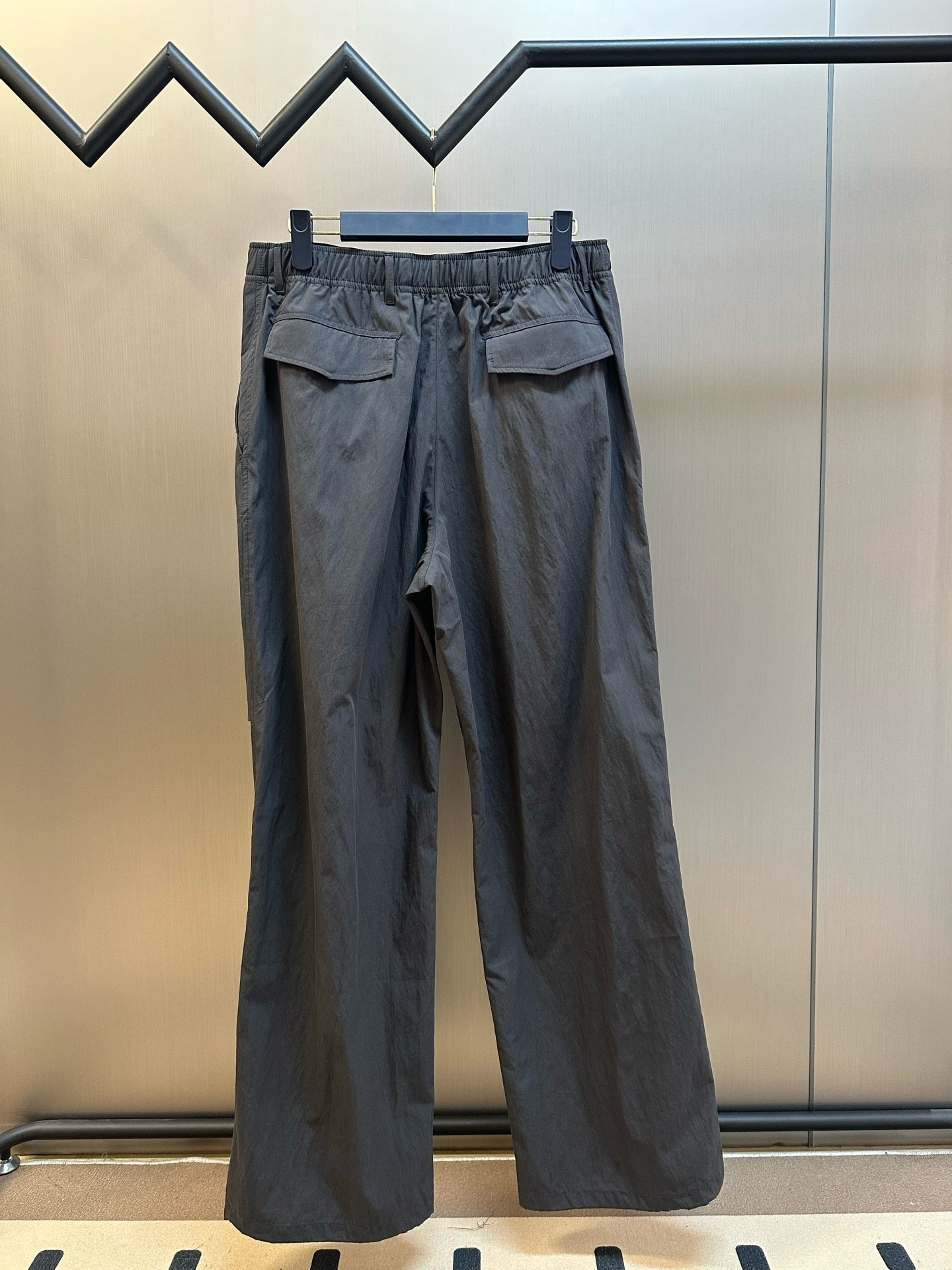 Black Pant - FashionHype.xyz