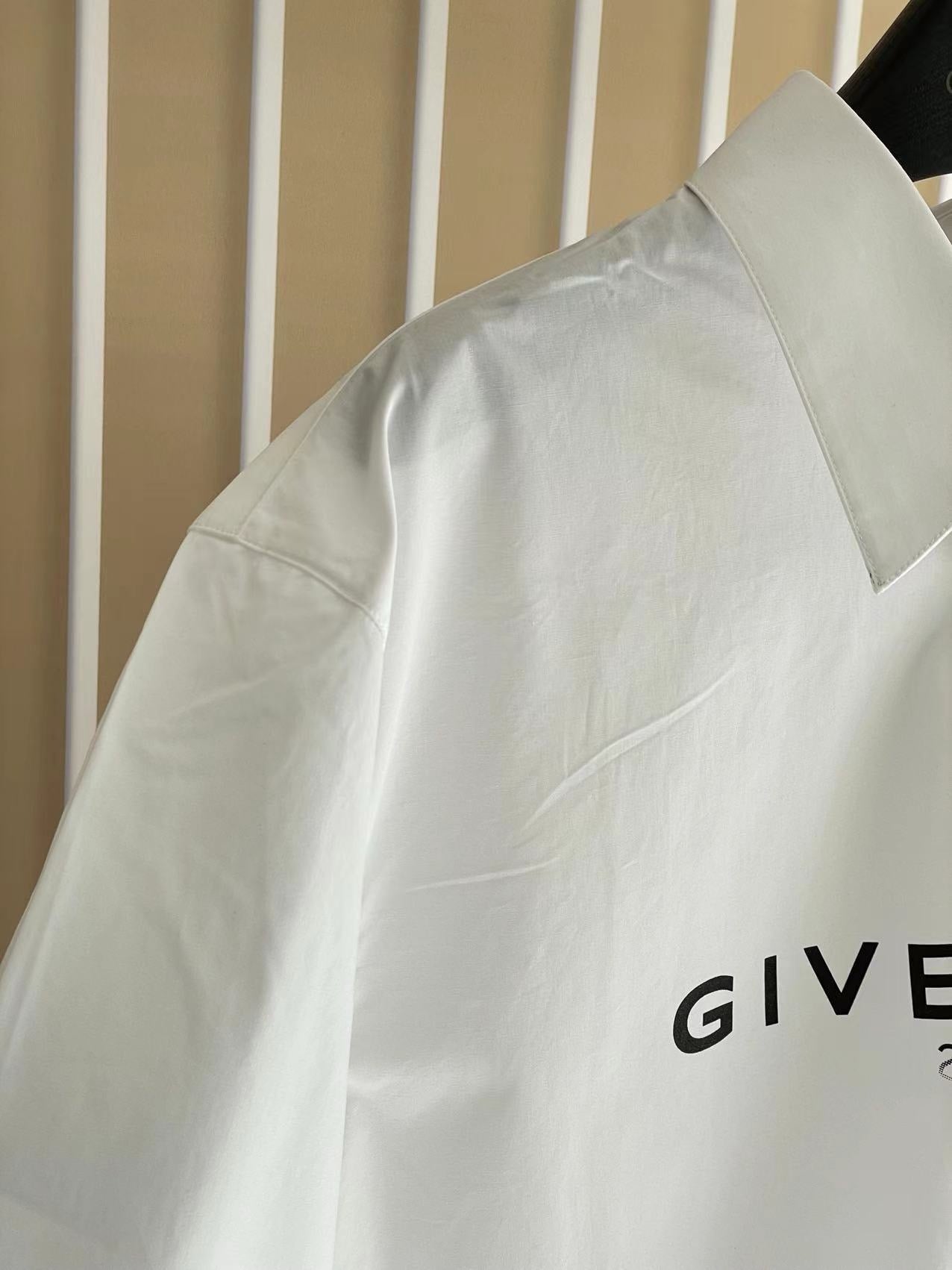 Black and White Shirt - FashionHype.xyz